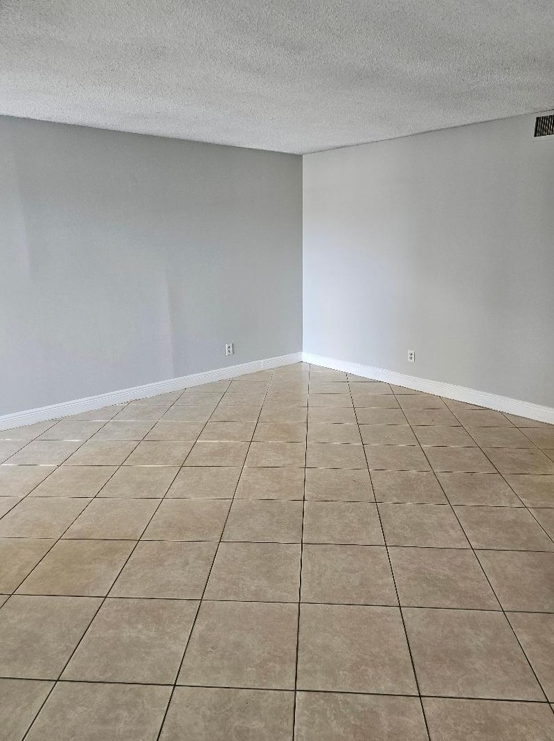 1215 Meadows Cir #1215, Boynton Beach, FL 33436
