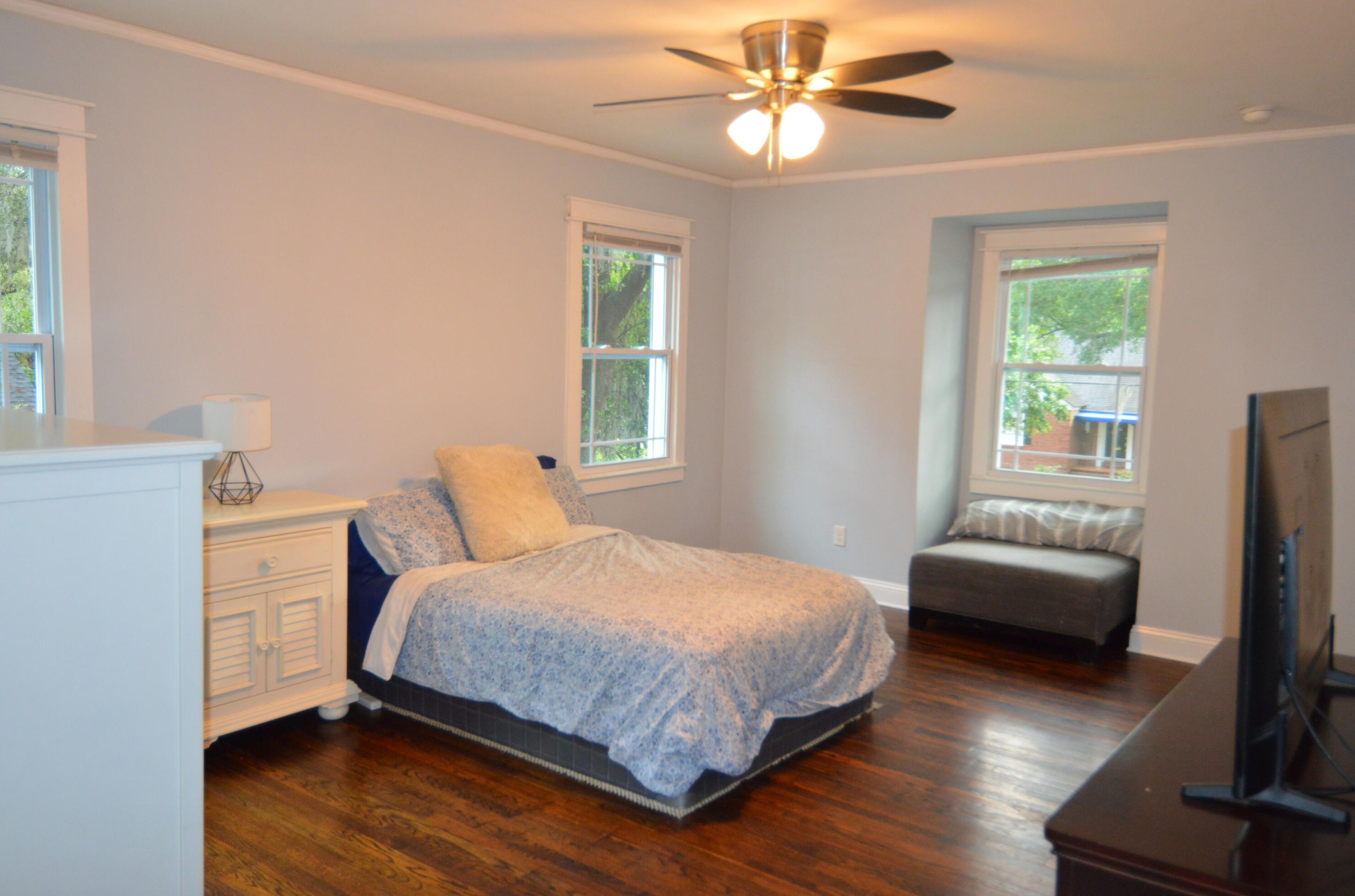 1349 San Mateo Ave, Jacksonville FL 32207-8841 exterior