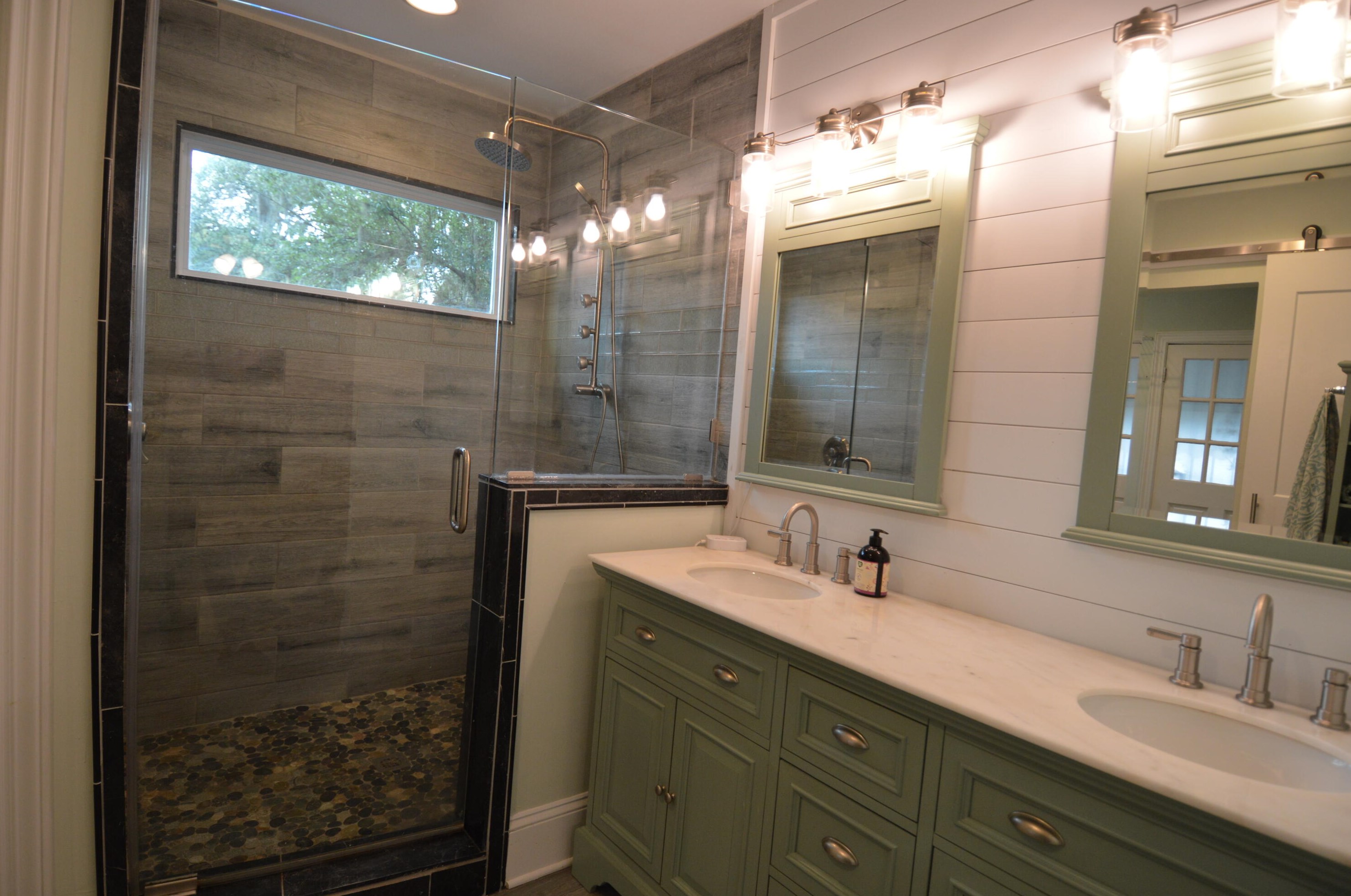 1349 San Mateo Ave, Jacksonville FL 32207-8841 exterior