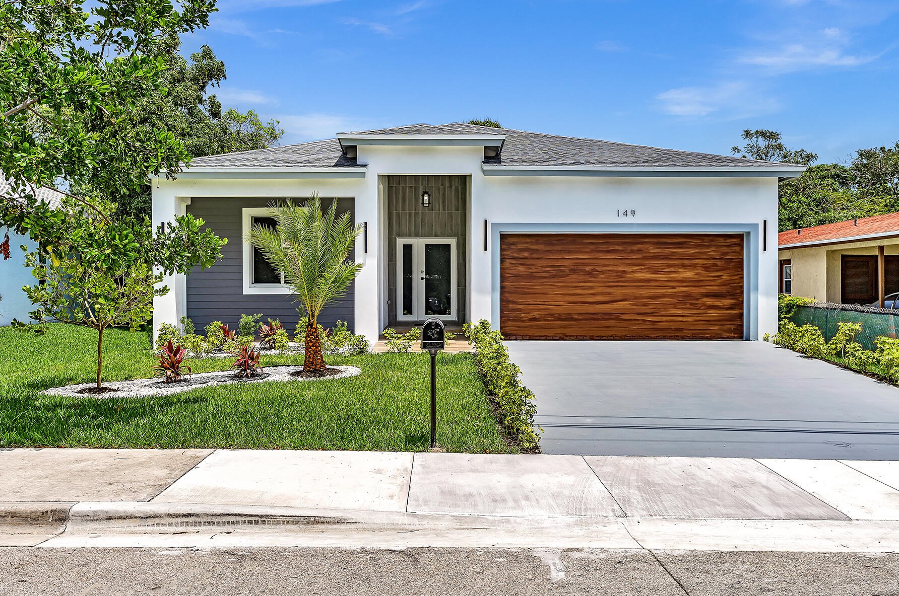 149 11th St, Boca Raton, FL 33432-2639