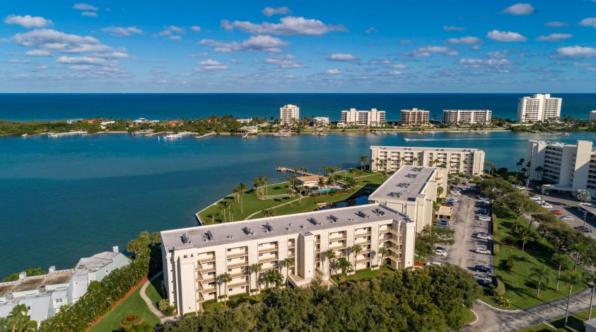 100 Intracoastal Pl #207, Jupiter, FL 33469