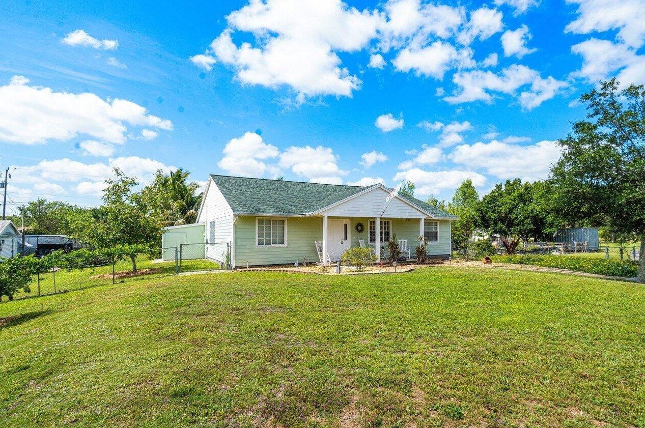 18384 Murcott Blvd, Town of Loxahatchee Groves, FL 33470