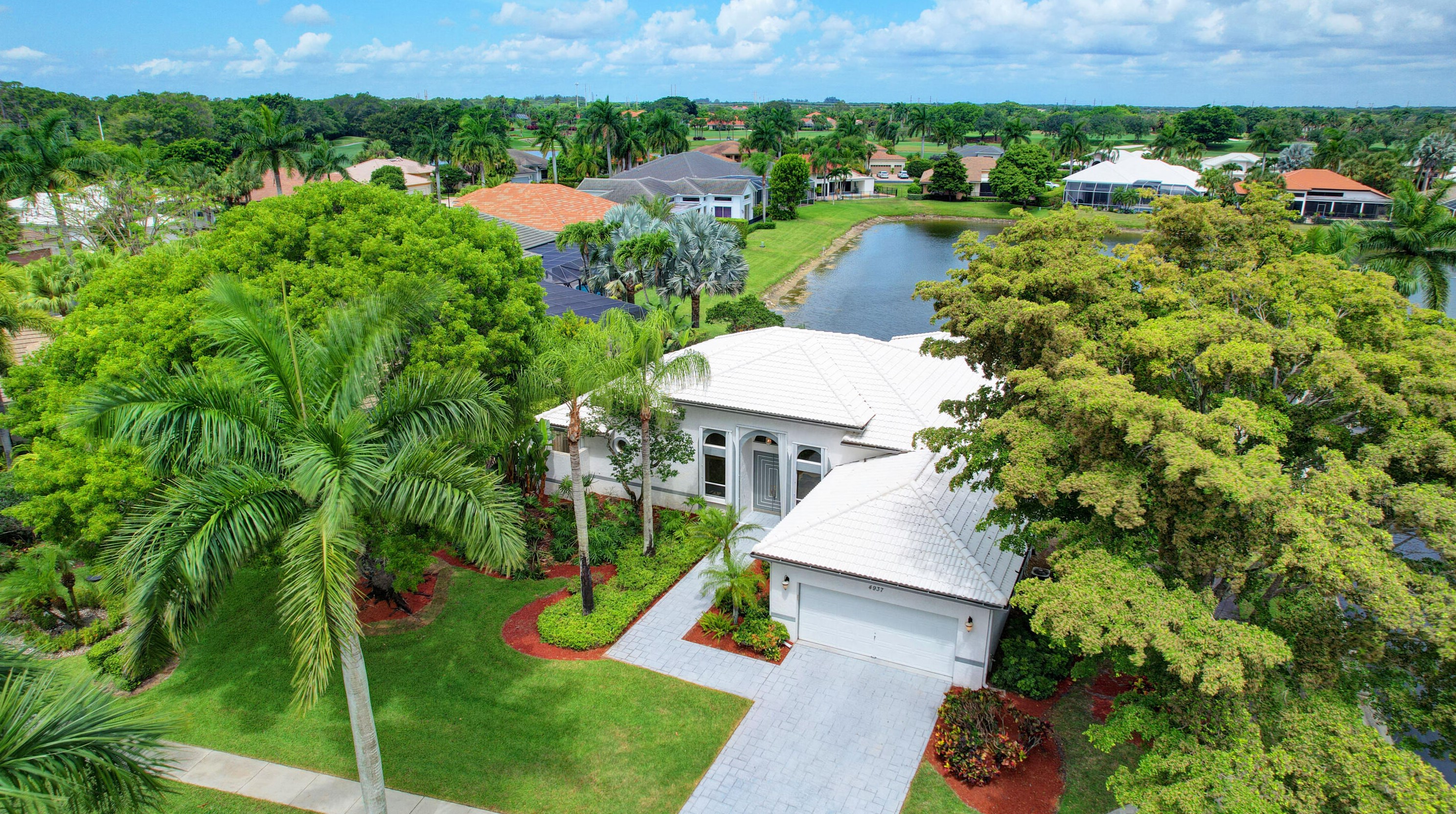 4937 Exeter Estate Ln, Lake Worth, FL 33449-8142