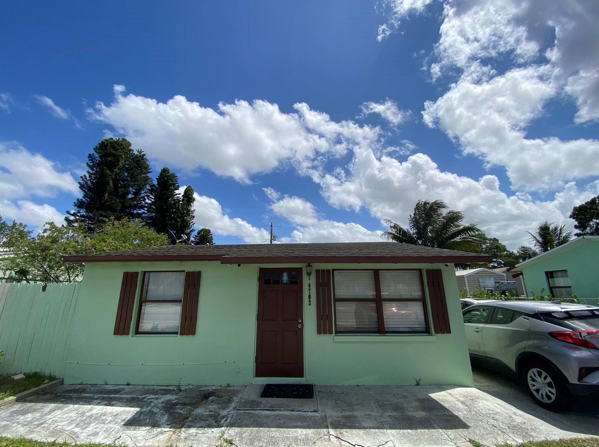 4702 10th Ave, Lake Worth, FL 33463-2206
