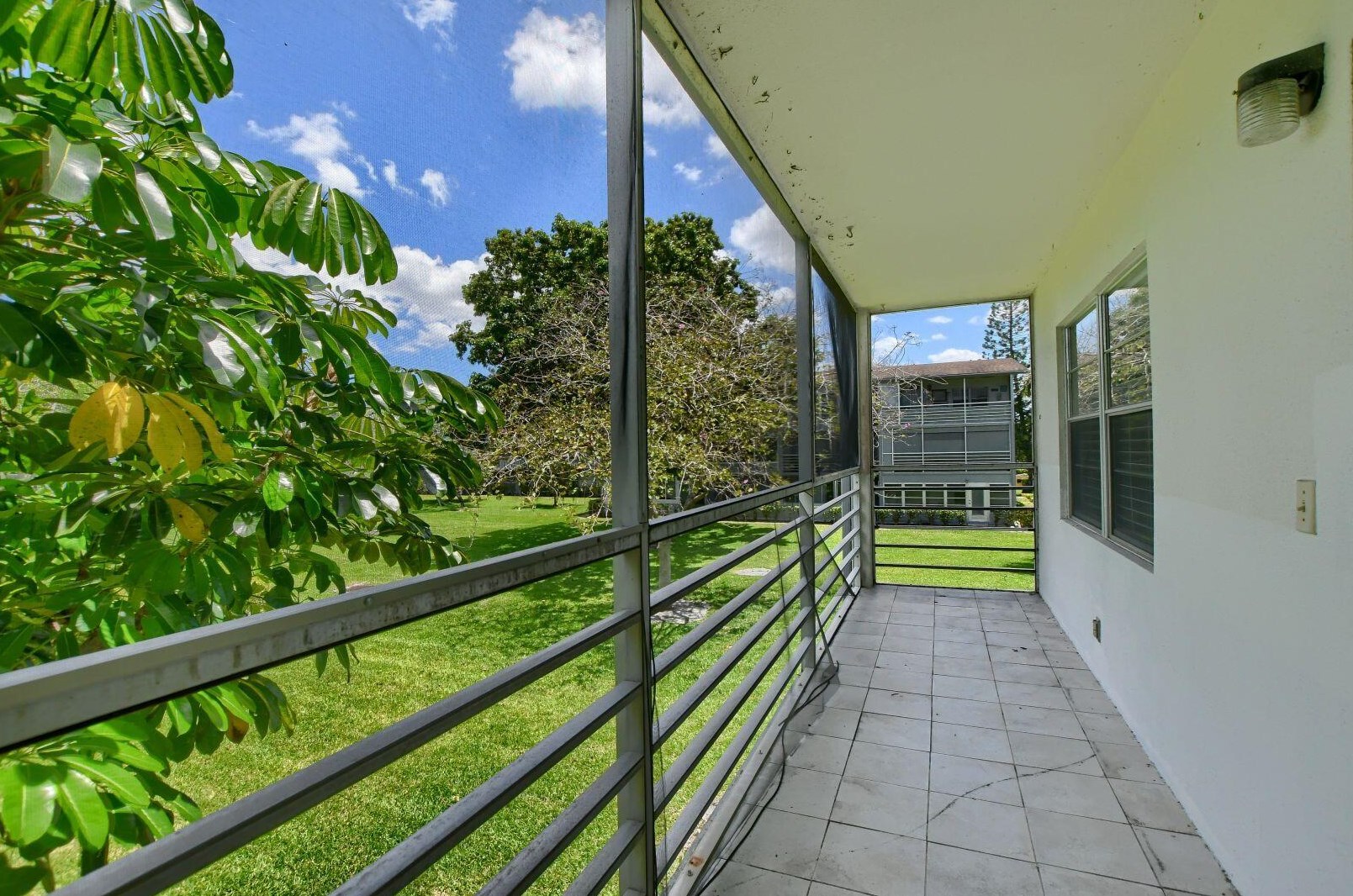 270 Suffolk G, Boca Raton FL  33434-2462 exterior