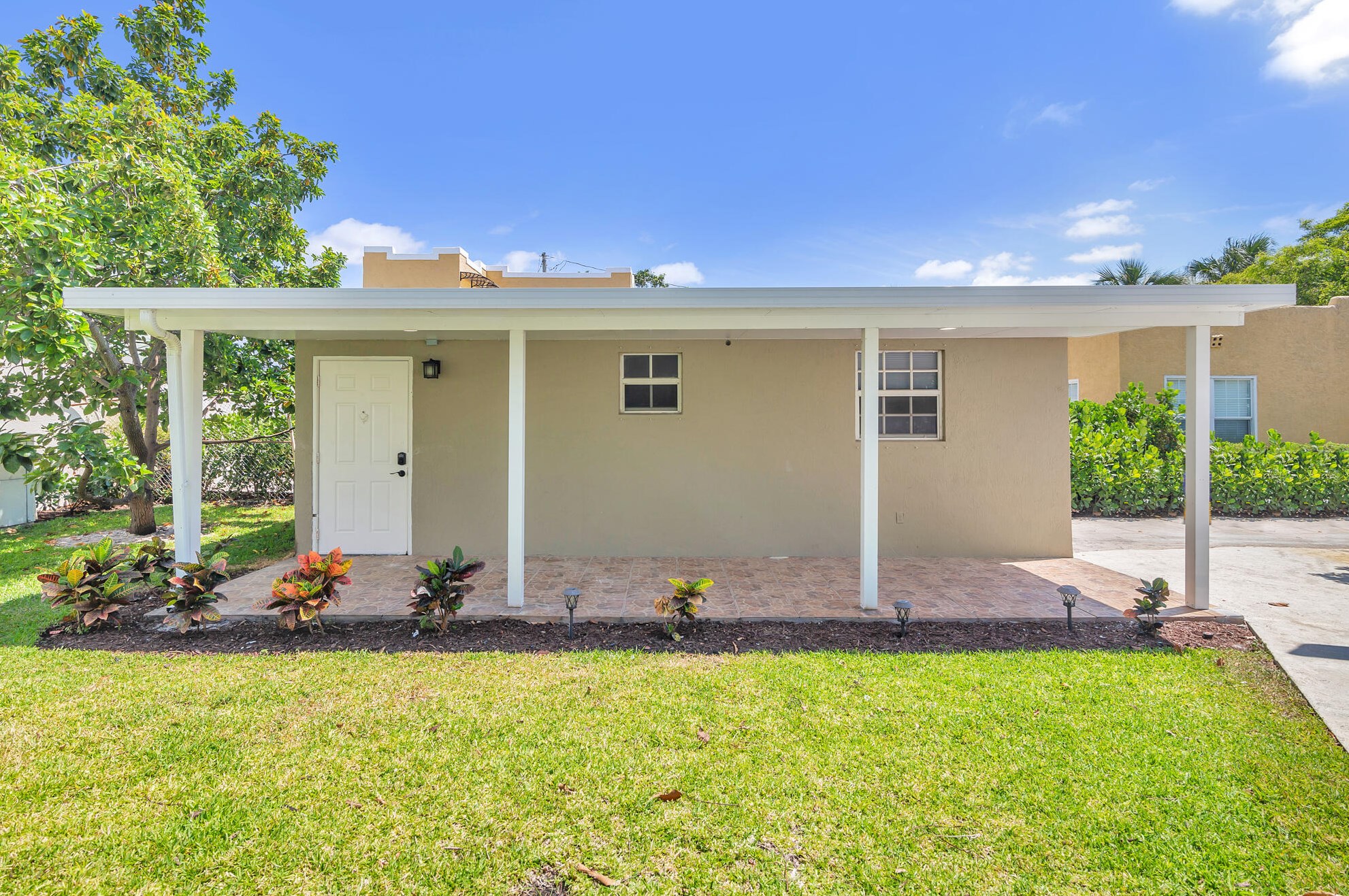 4710 Garden Ave #1, West Palm Beach, FL 33405