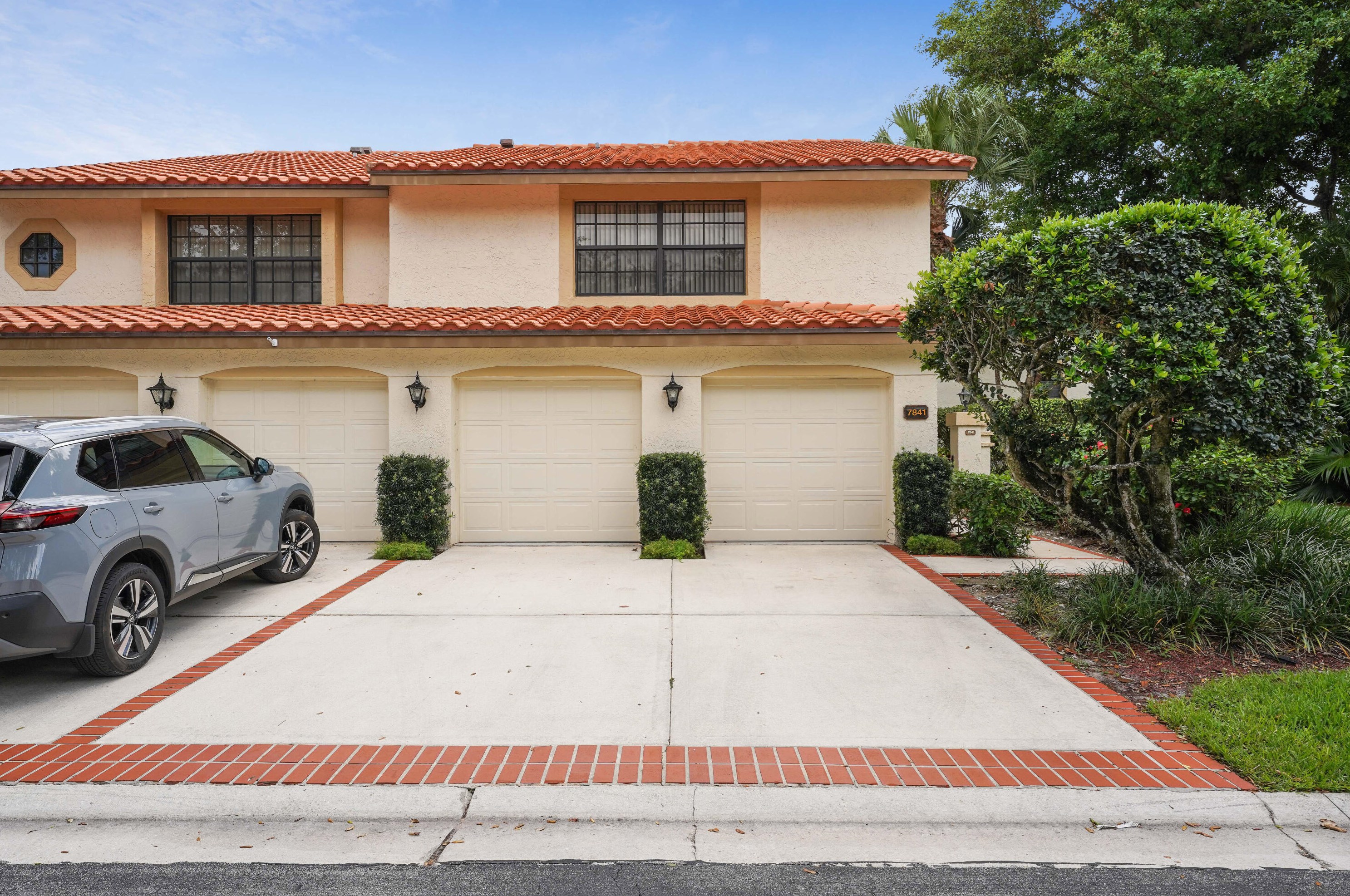 7841 La Mirada Dr, Boca Raton, FL 33433-6105