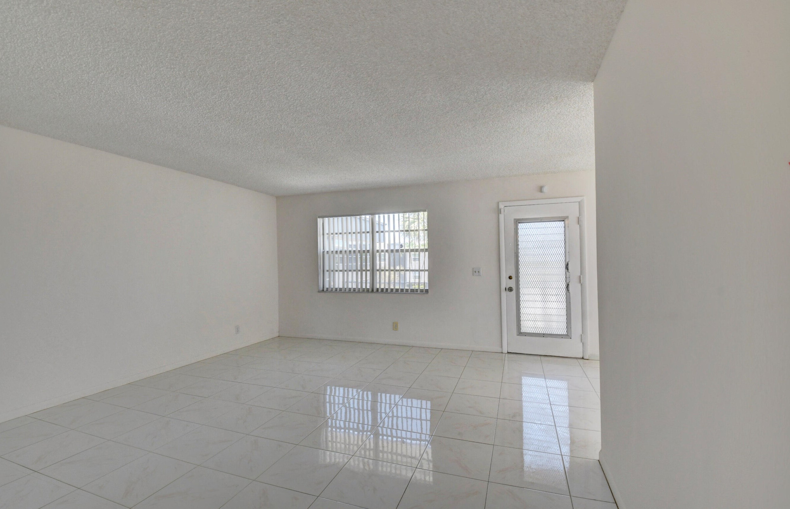 321 Burgundy G #321, Delray Beach, FL 33484