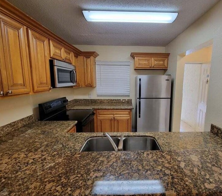 1442 Lake Crystal Dr, West Palm Beach, FL 33411