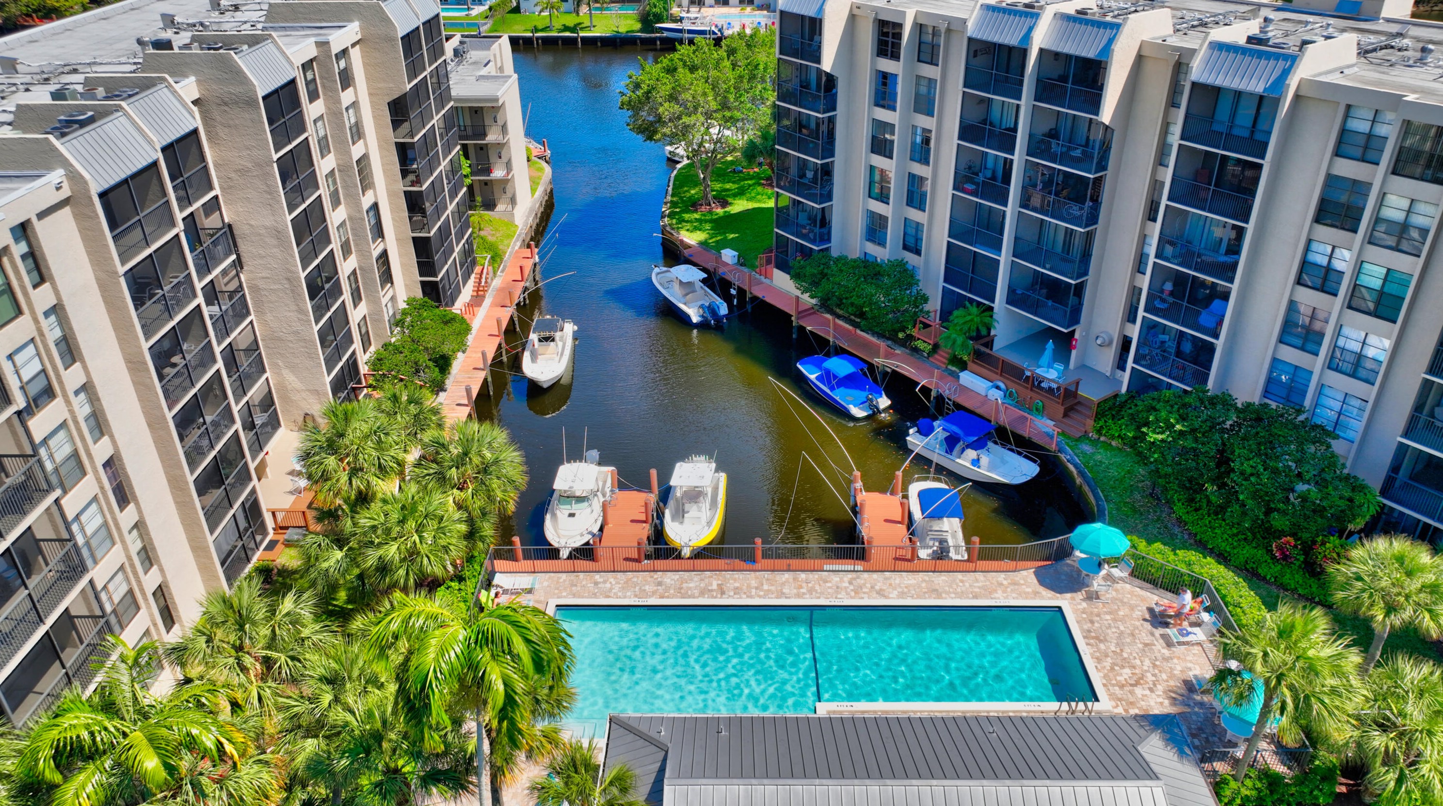 21 Royal Palm Way # 305, Boca Raton, FL 33432