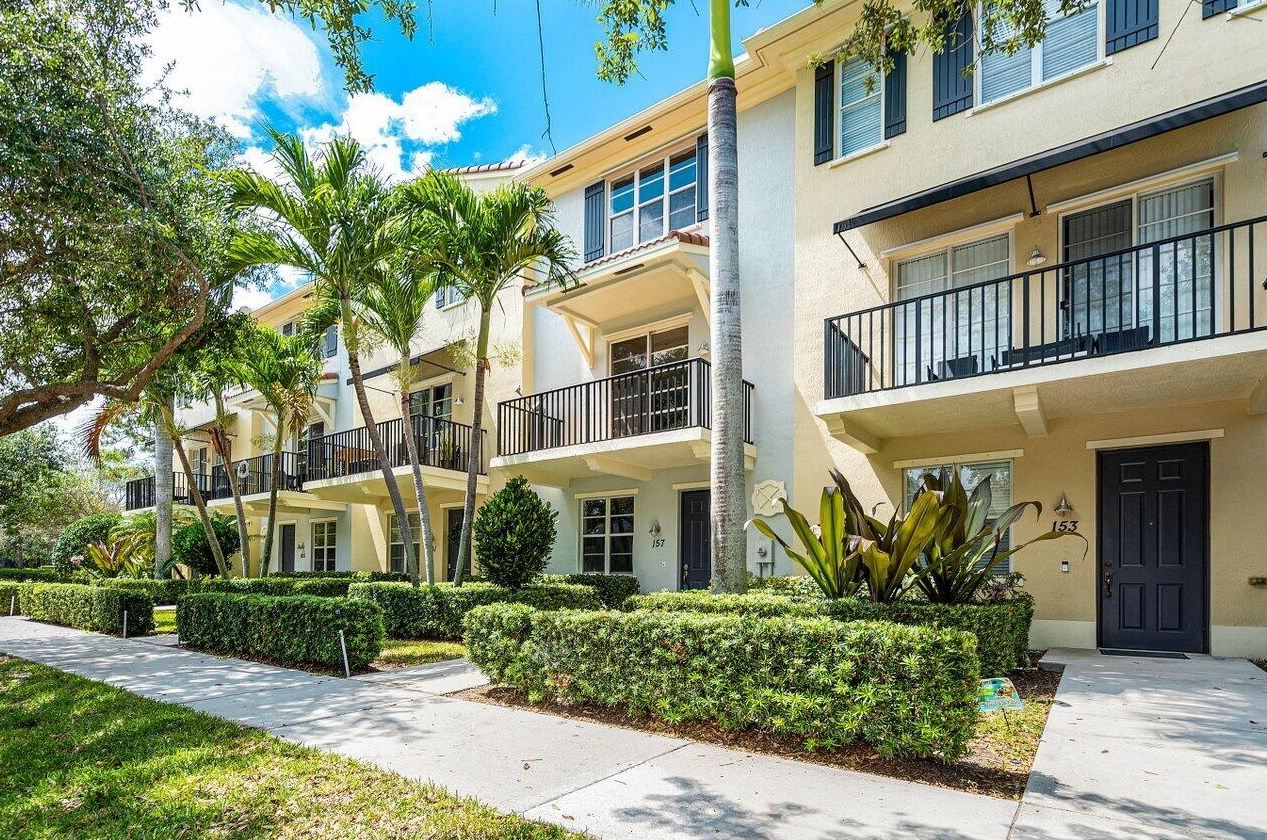 157 Cat Rock Ln, Jupiter, FL 33458