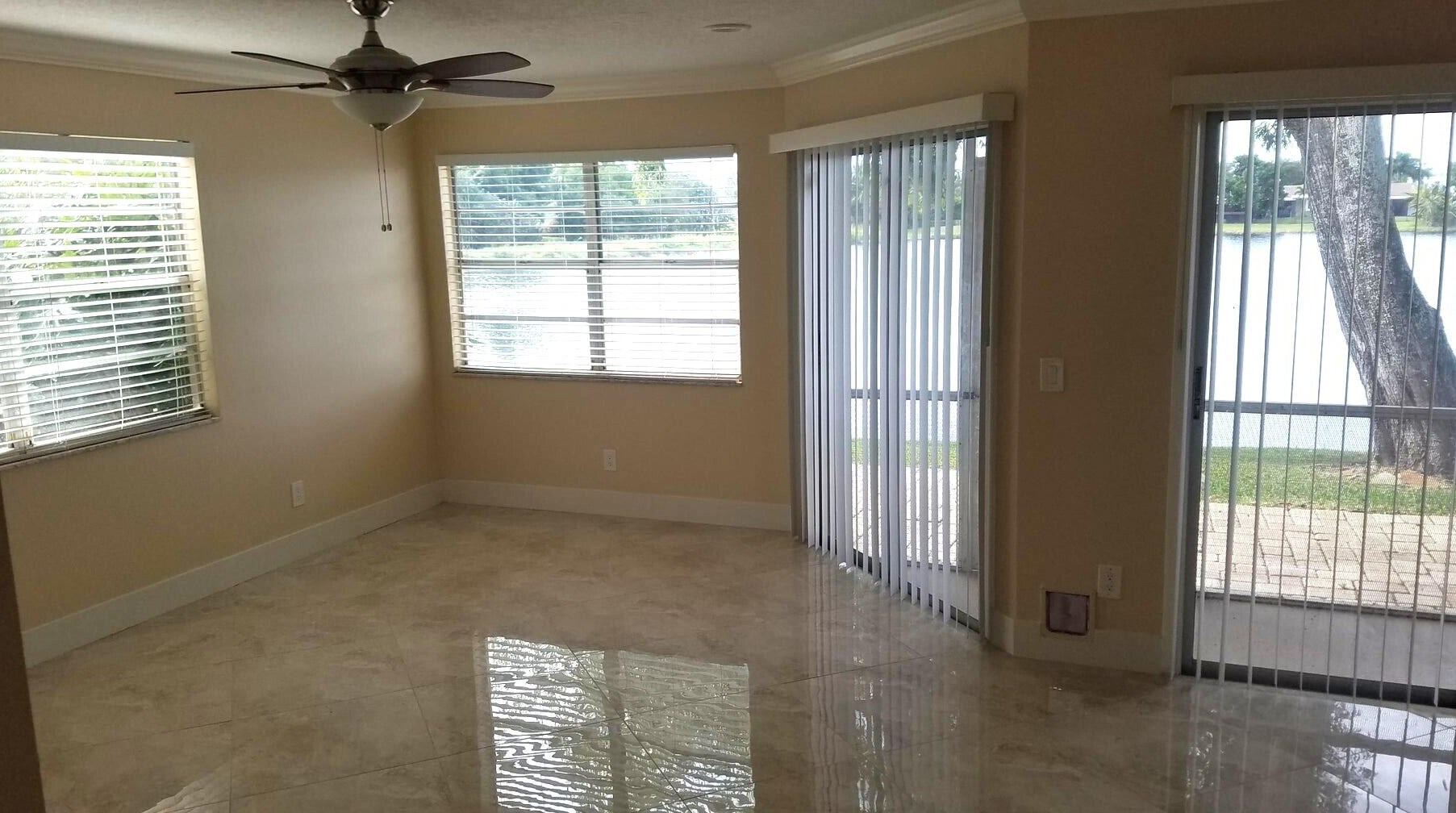 1447 Lake Mango Way, West Palm Beach, FL 33406