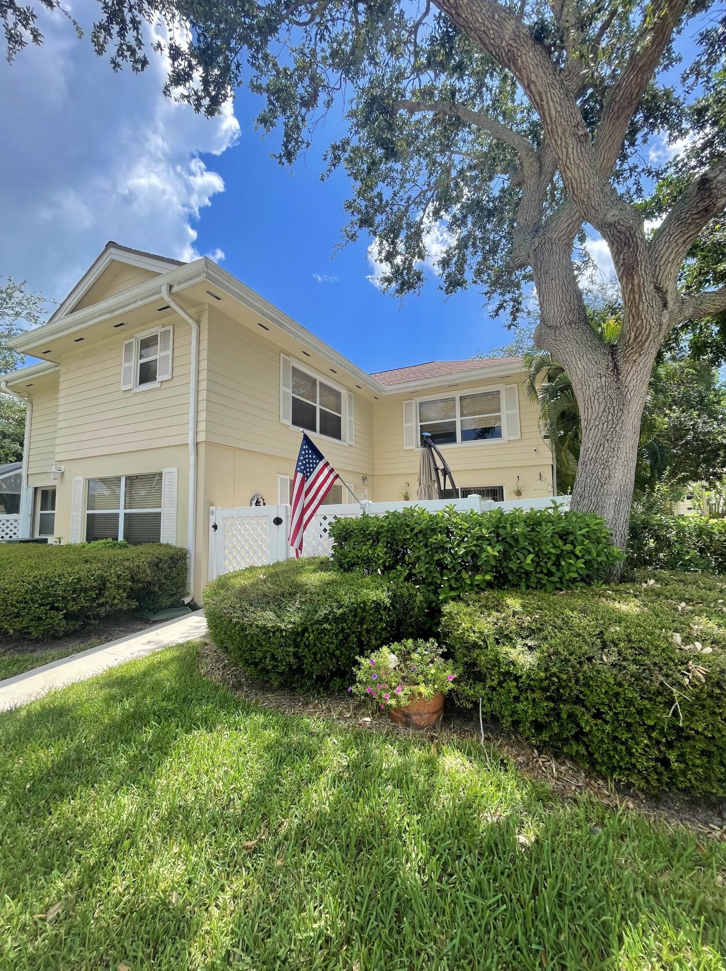 8151 Bridgewater Ct #51d, West Palm Beach, FL