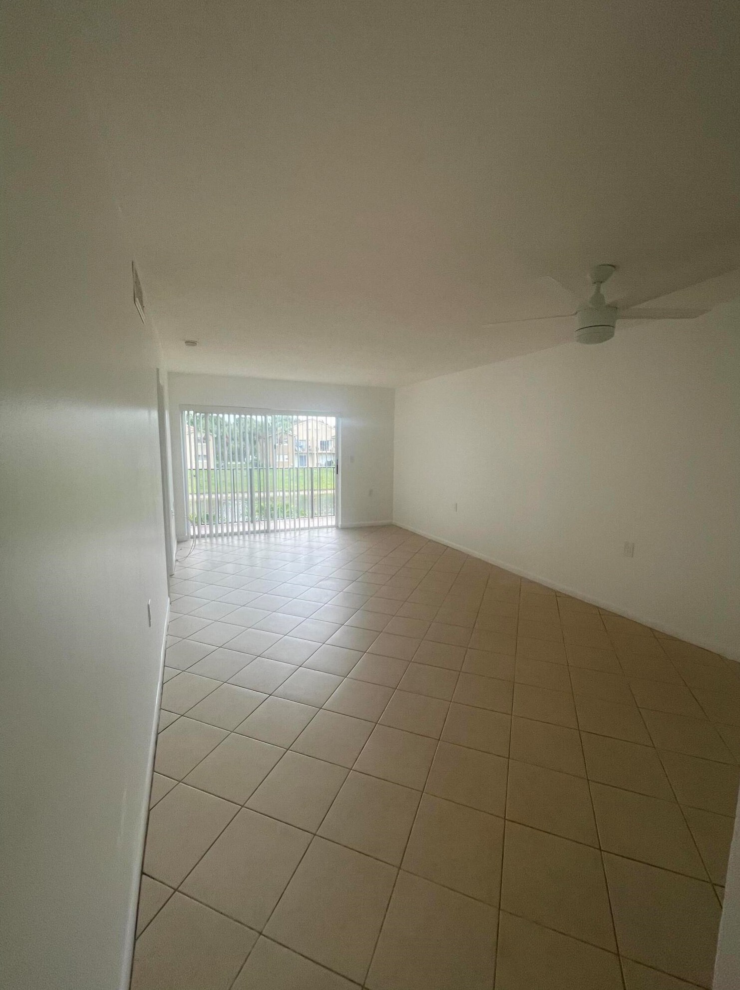 984 Lake Victoria Dr Apt C, West Palm Beach, FL