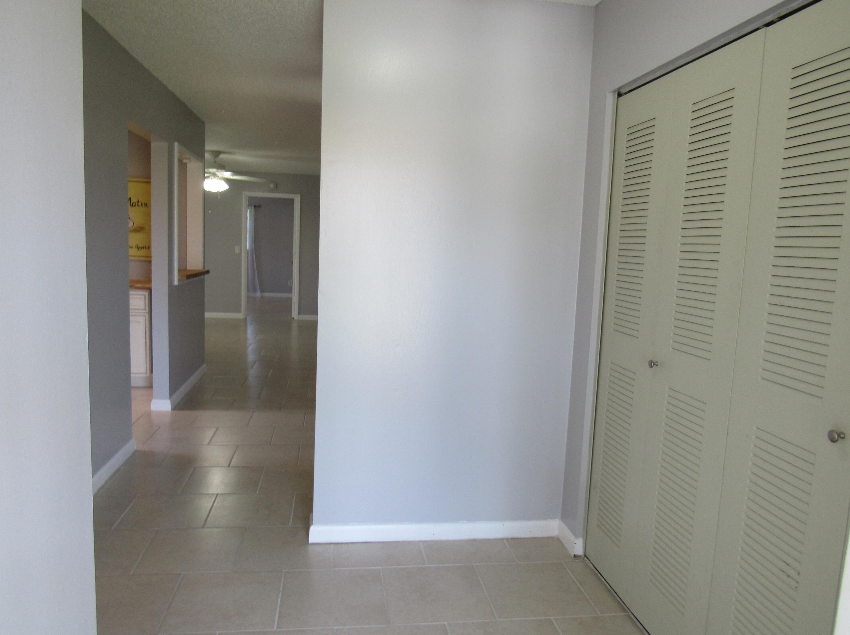 1233 S Lakes End Dr #a, Fort Pierce, FL 34982