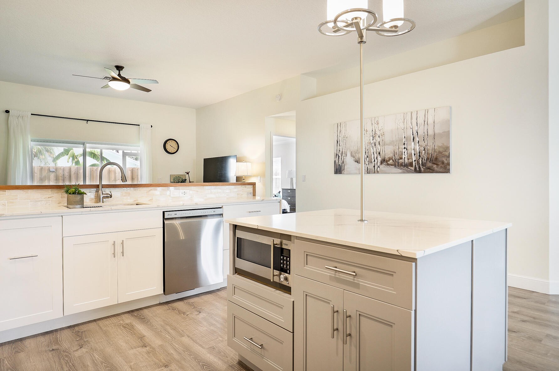 6221 Lucerne St, Jupiter FL  33458-6613 exterior