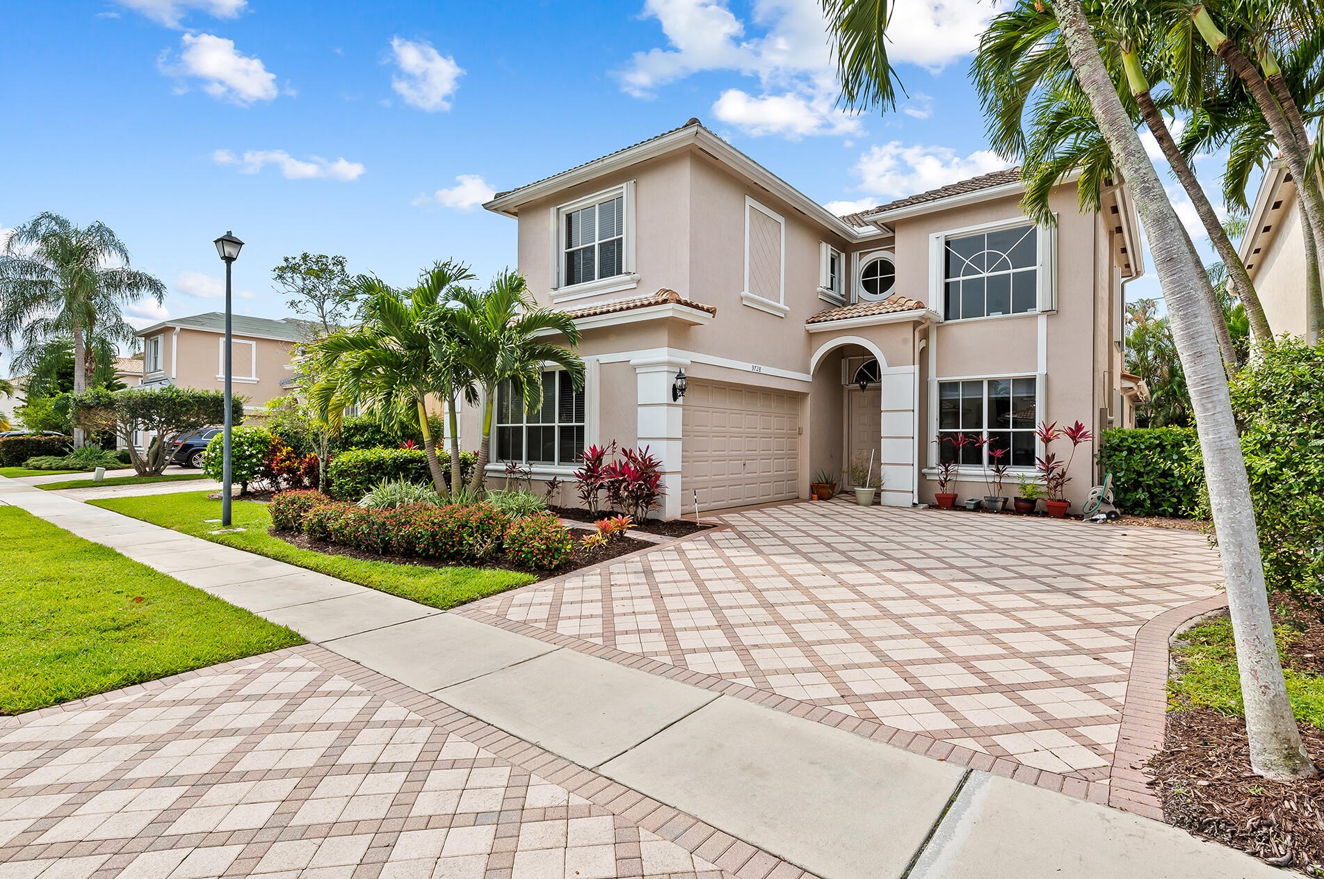 9728 Vineyard Ct, Boca Raton, FL 33428