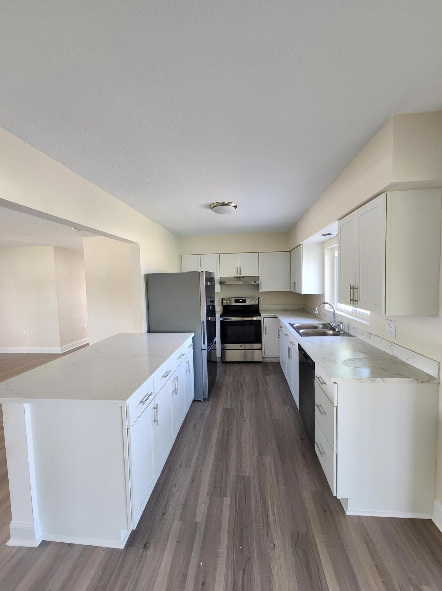 292 W Arbor Ave, Fort Pierce, FL 34952