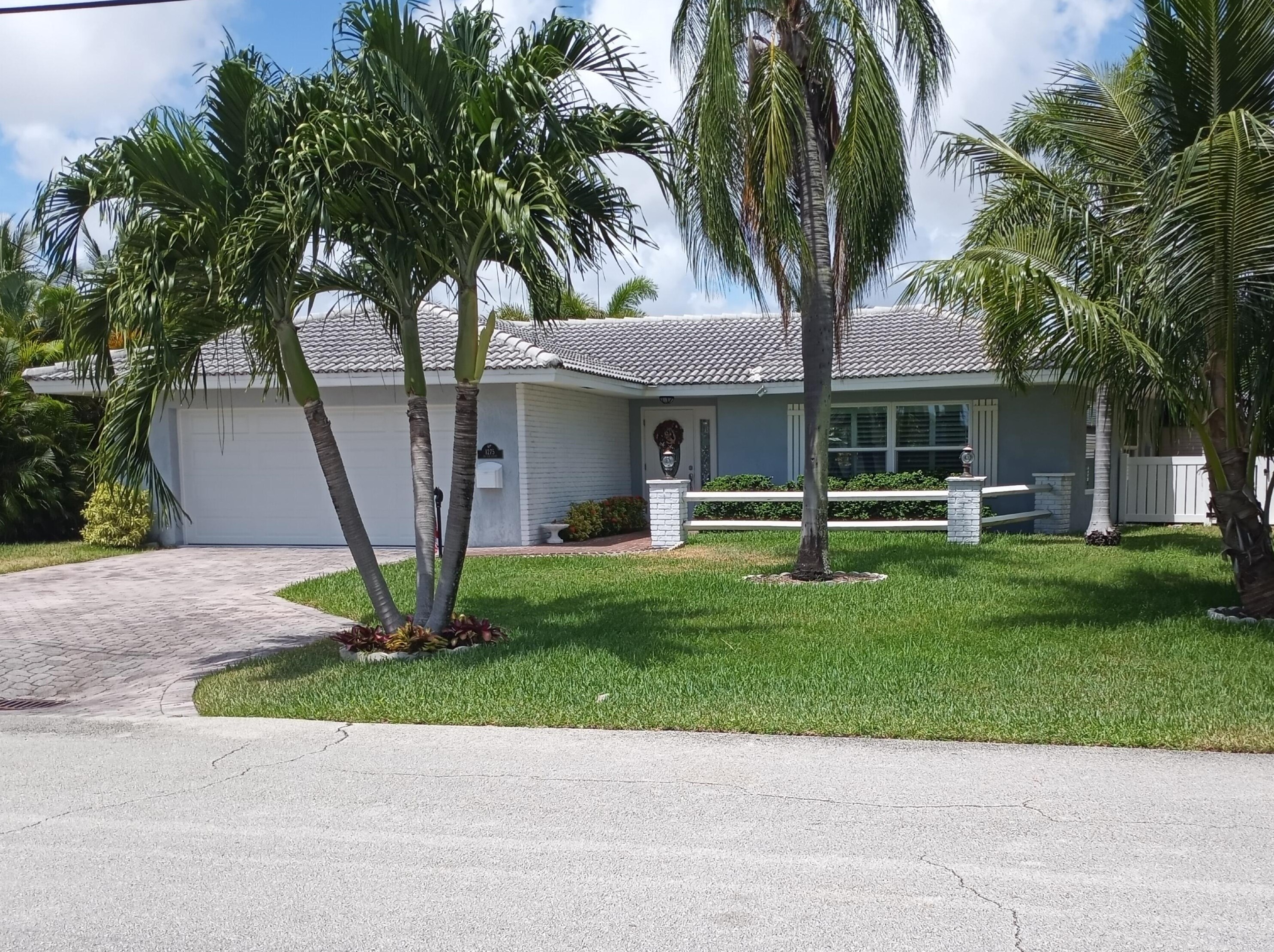 1275 5th Ct, Boca Raton, FL 33432-7174