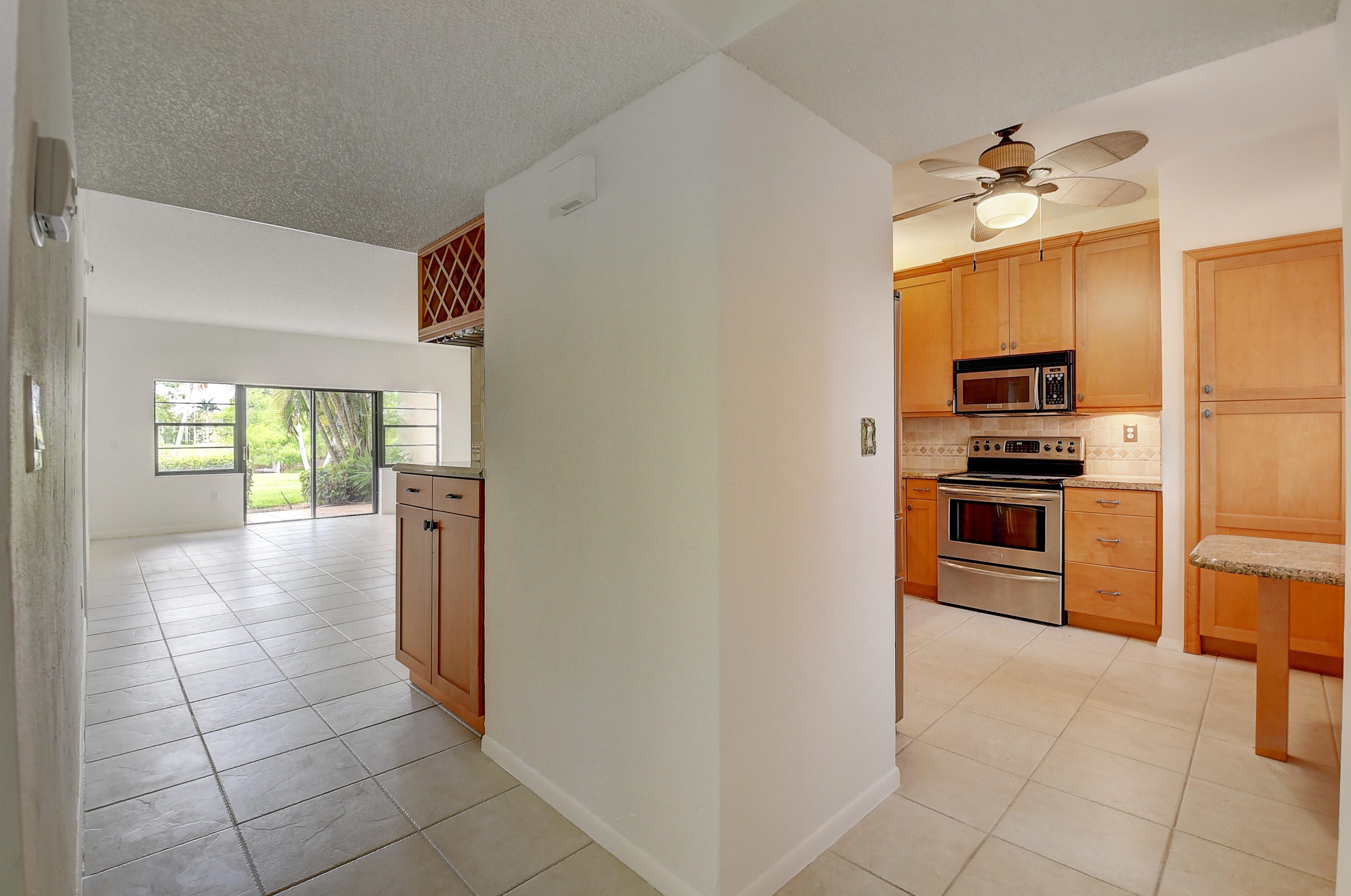 6654 Villa Sonrisa Dr #411, Boca Raton, FL 33433