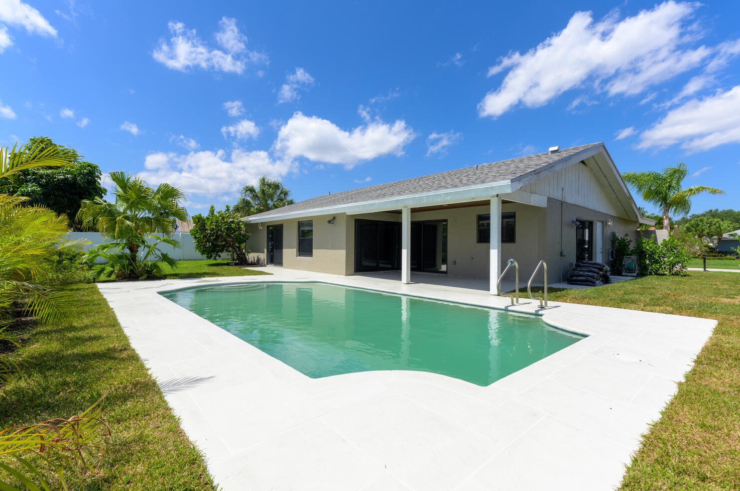 4302 Sugar Pine Dr, Boca Raton, FL 33487