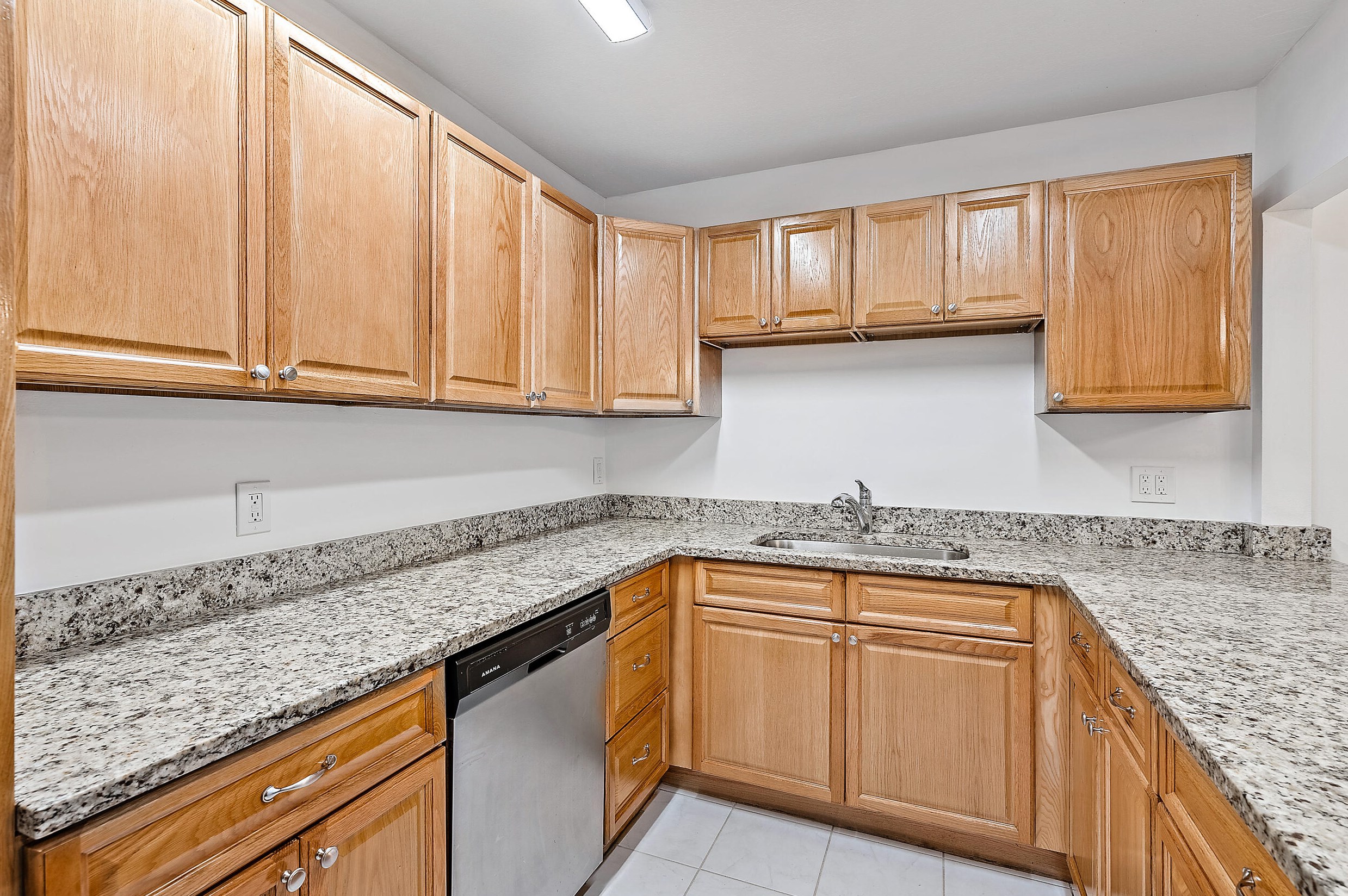 8649 Satalite Ter, West Palm Beach, FL 33403