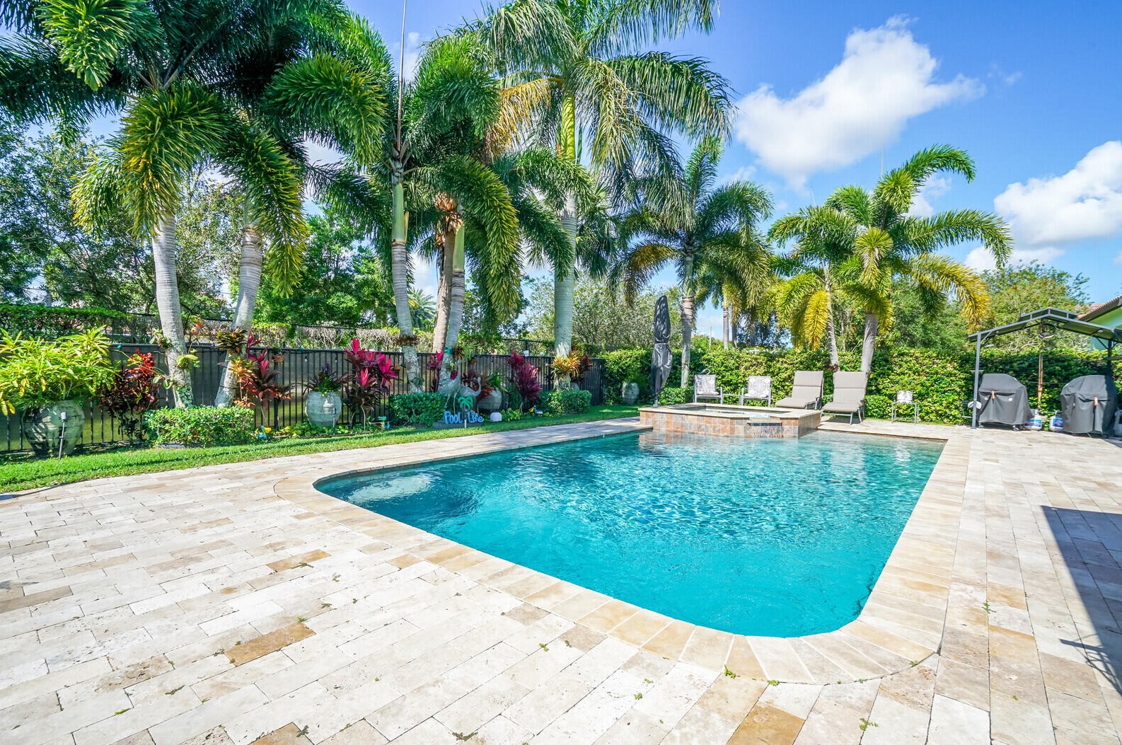 6436 Vireo Ct, Lake Worth, FL 33463