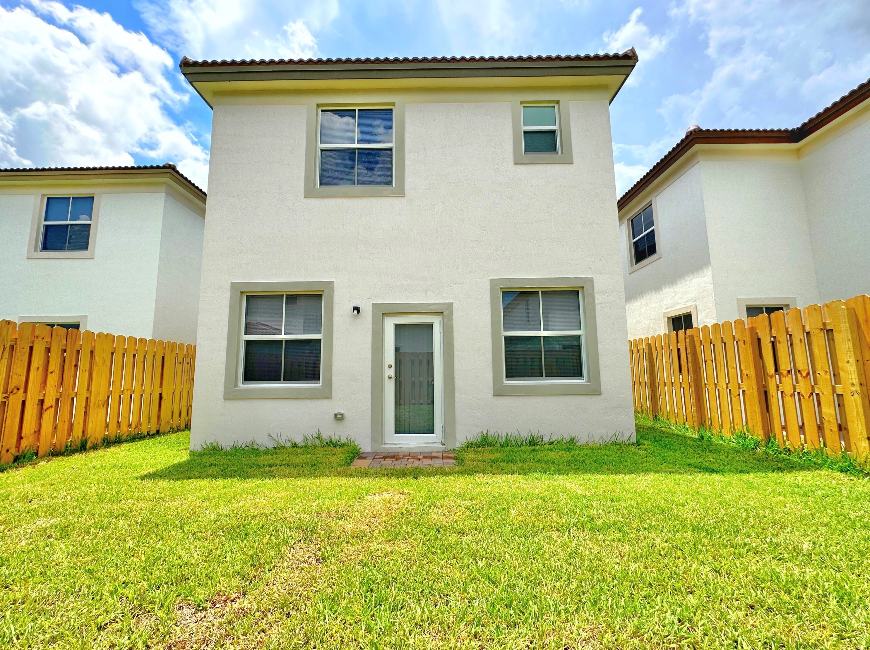 2365 Nw 130th St, Miami, FL 33167