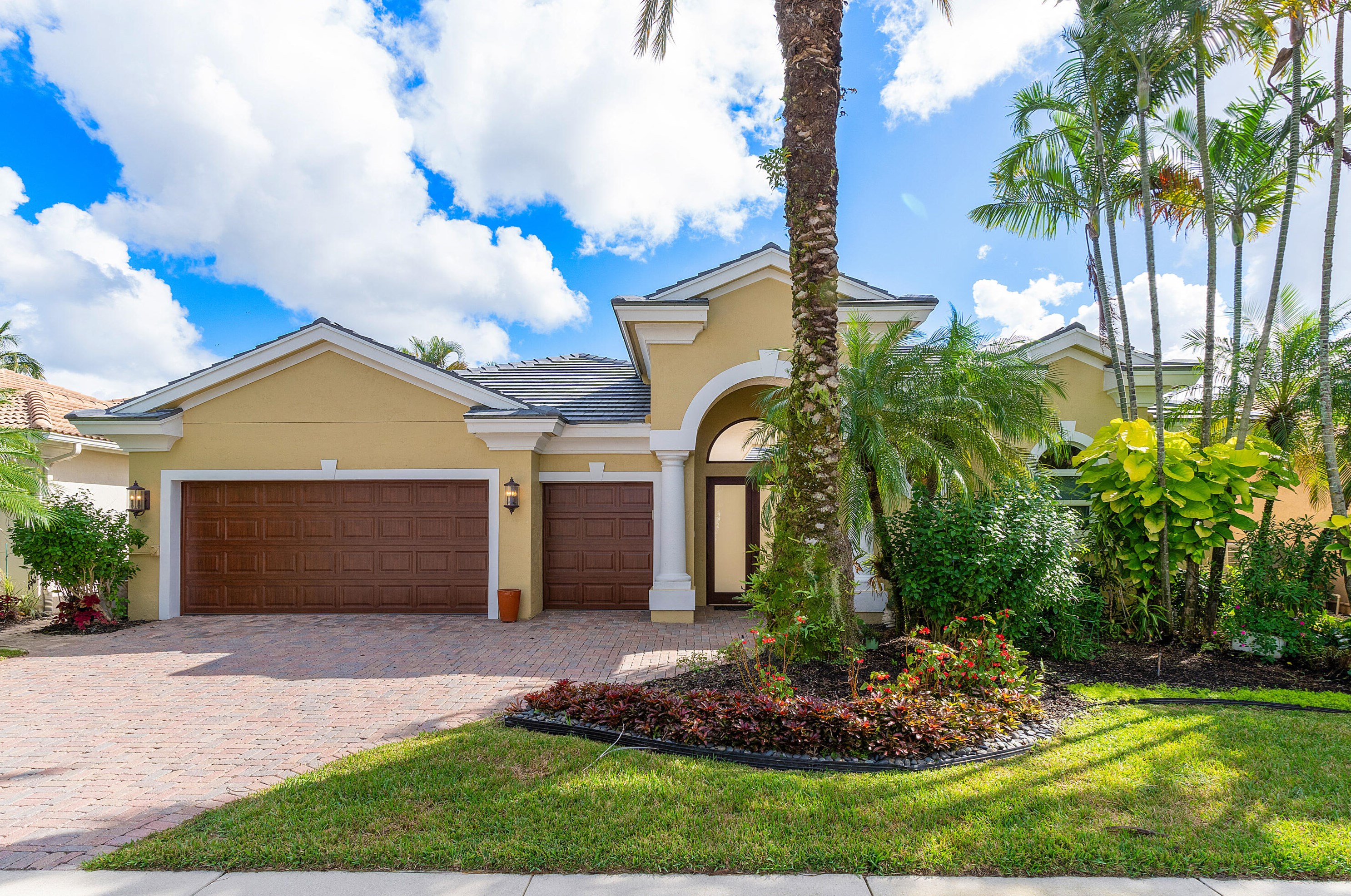 16040 Brier Creek Dr, Delray Beach, FL 33446
