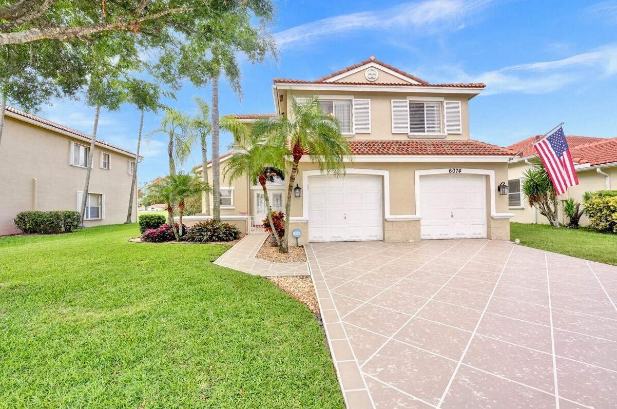 6074 Las Colinas Cir, Lake Worth FL 33463-6560 exterior