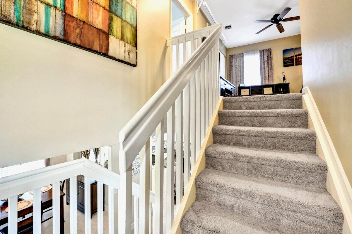 6074 Las Colinas Cir, Lake Worth FL 33463-6560 exterior