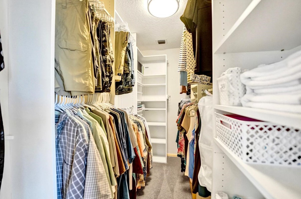 6074 Las Colinas Cir, Lake Worth FL 33463-6560 exterior