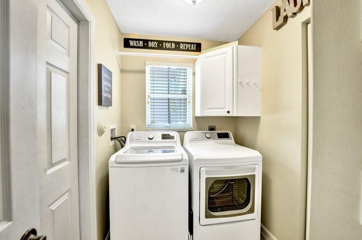 6074 Las Colinas Cir, Lake Worth FL 33463-6560 exterior