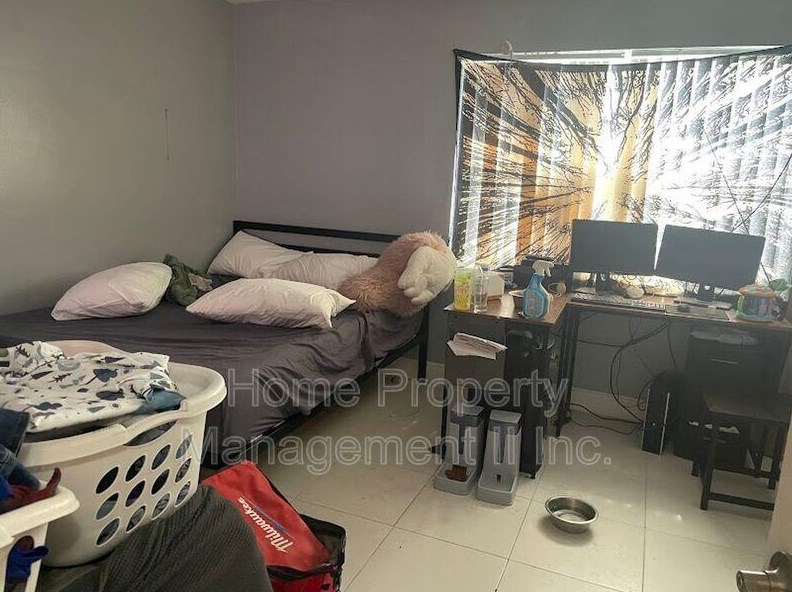 1456 W 29th St #1, West Palm Beach, FL 33404