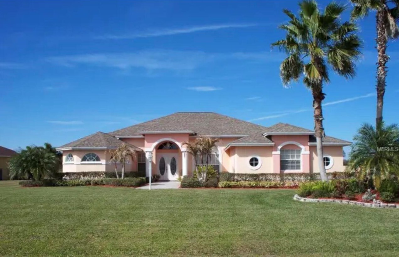 1265 21st St, Okeechobee, FL 34974-2408