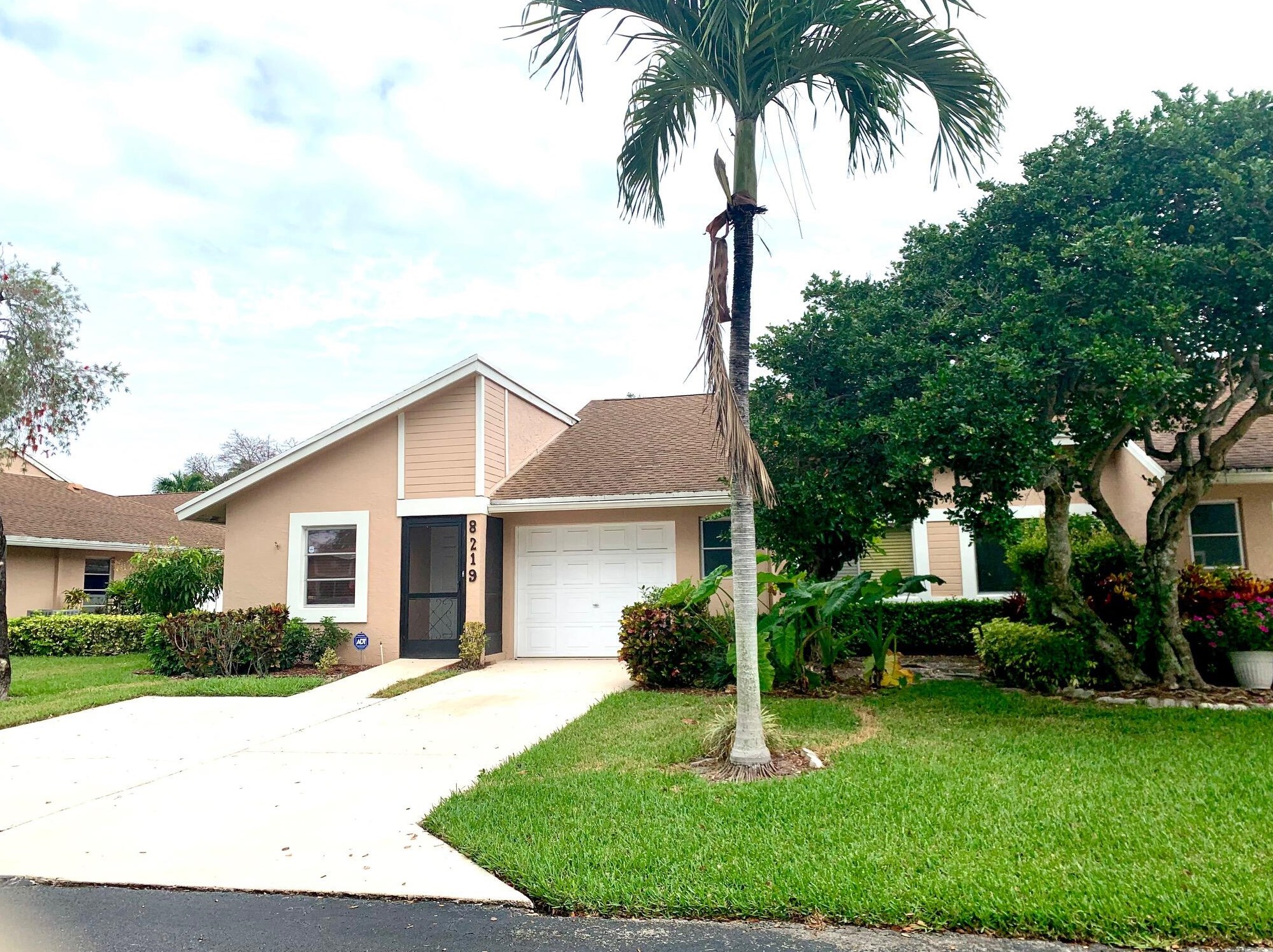 8219 Summerbreeze Ln, Boca Raton, FL 33496