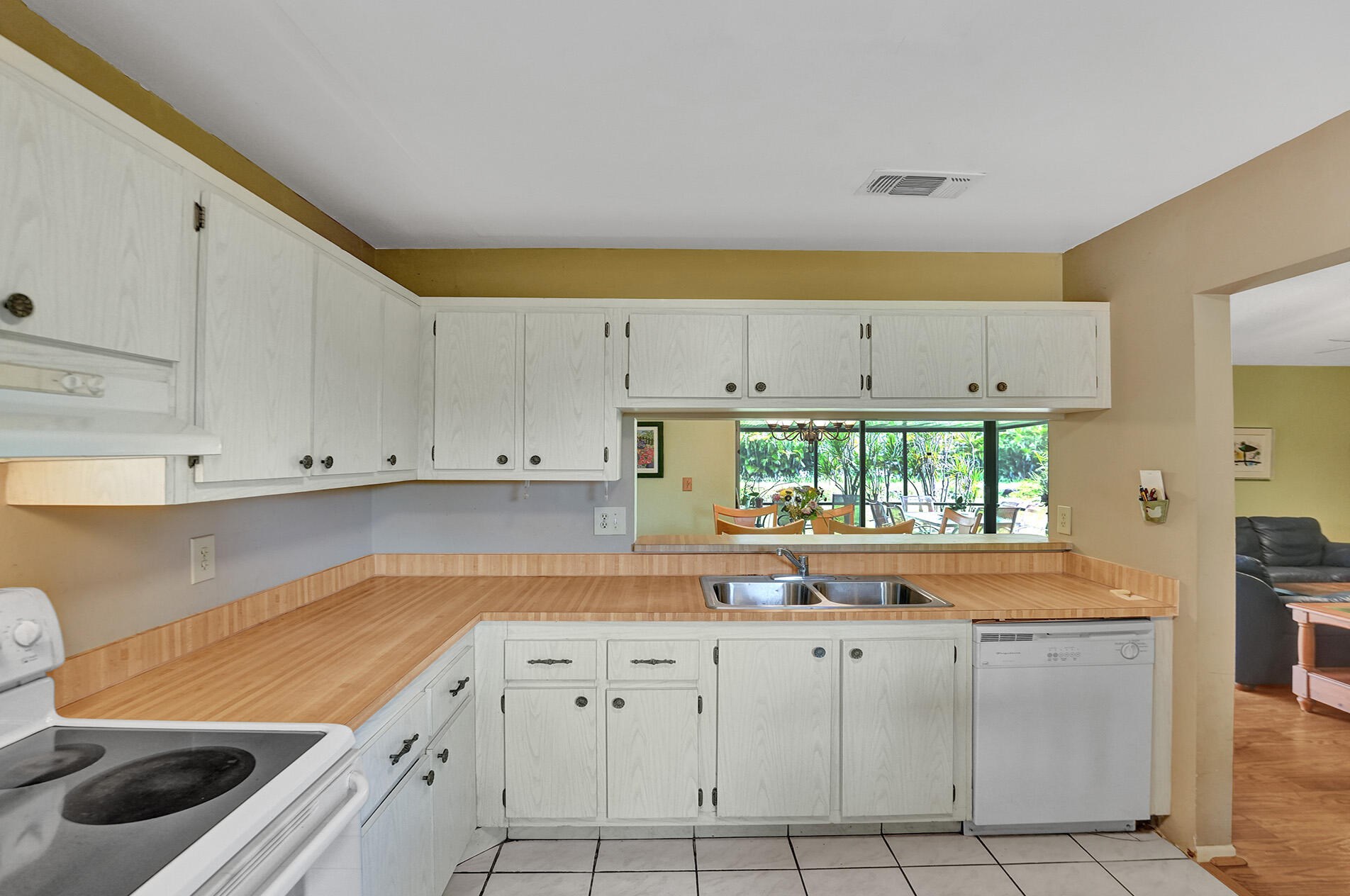 9722 Richmond Cir, Boca Raton FL  33434-2315 exterior