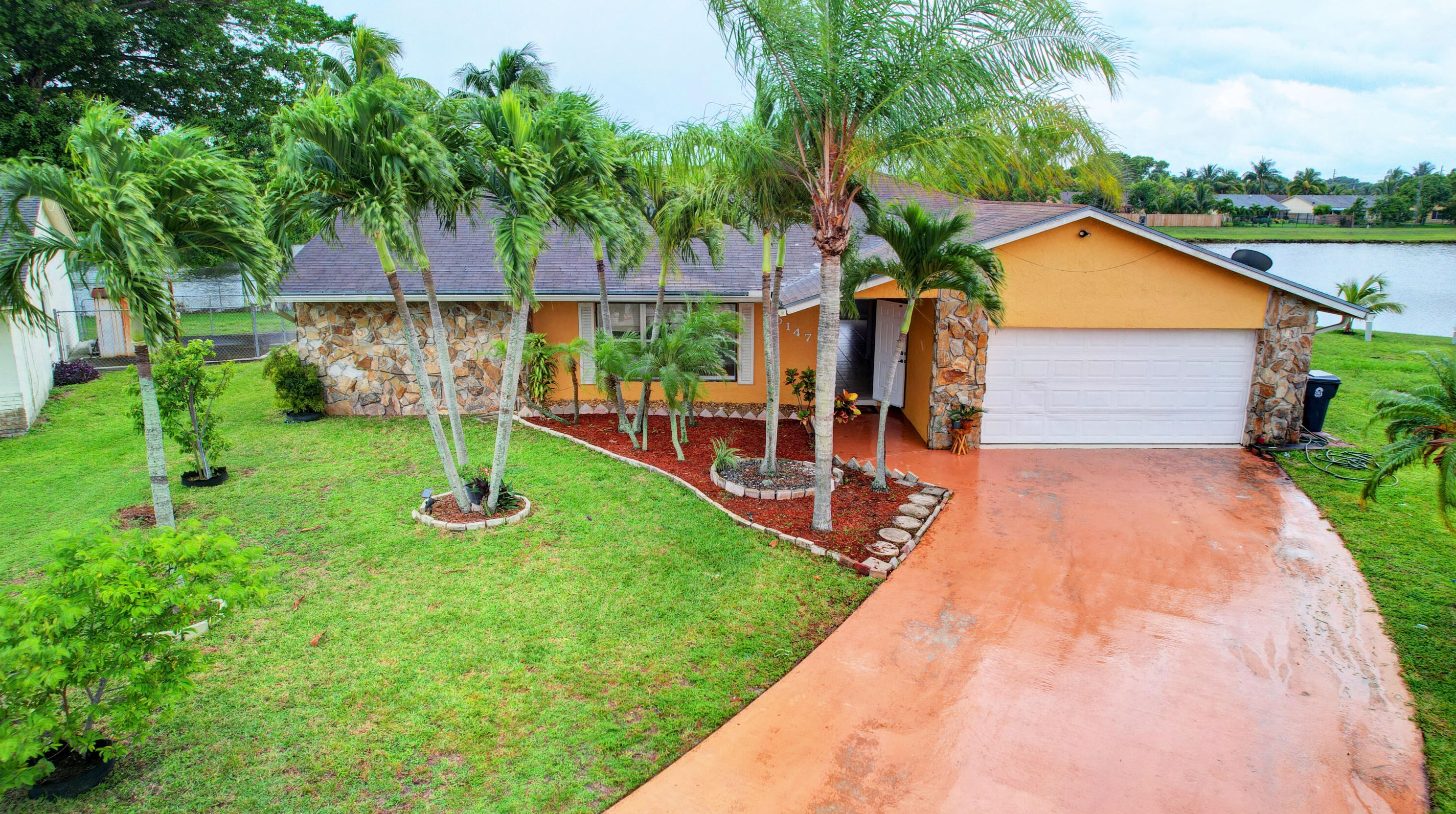 5147 Sandusky Ave, Lake Worth, FL 33463-5849