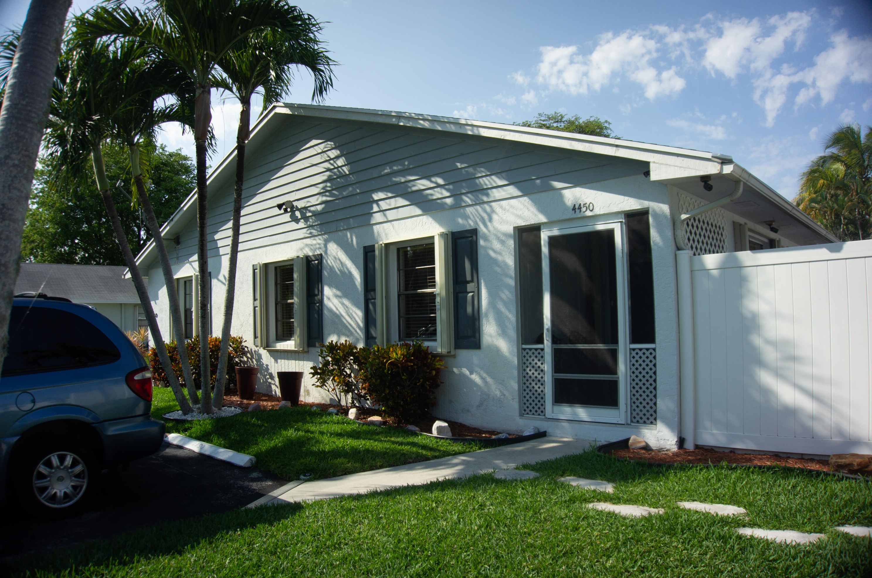 4450 Walden Cir, Lake Worth, FL 33463-7213