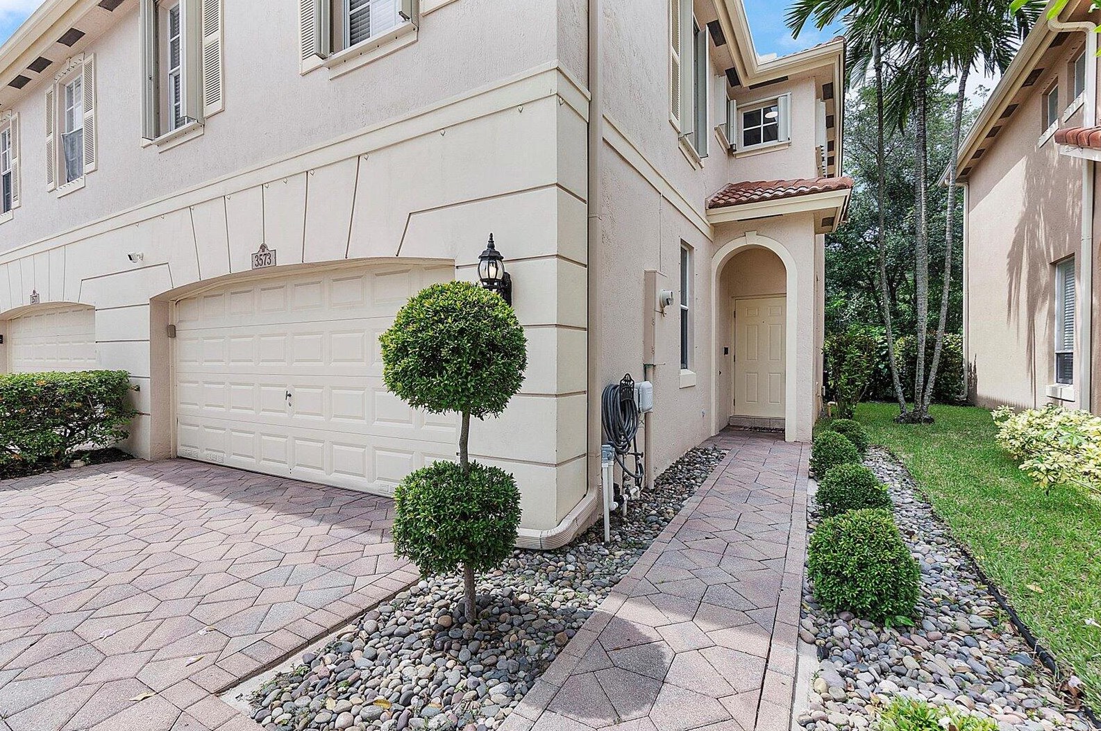 3573 Asperwood Cir, Pompano Beach, FL 33073-2256