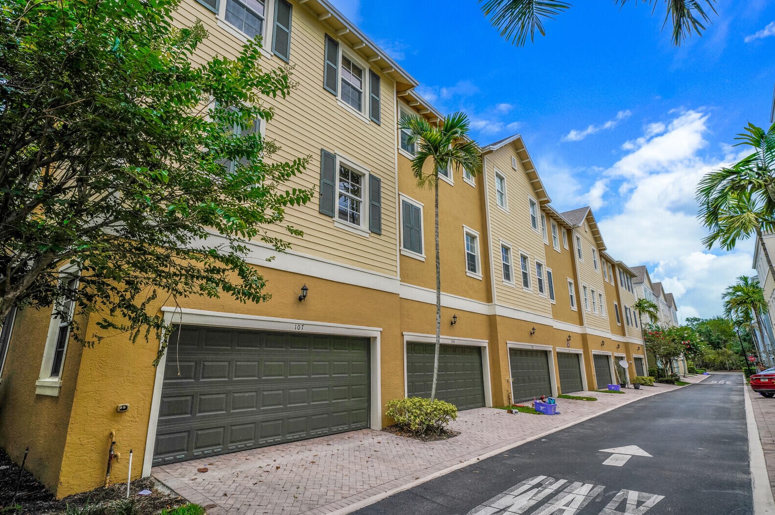 116 Sea Plum Dr, Jupiter FL  37101-6315 exterior