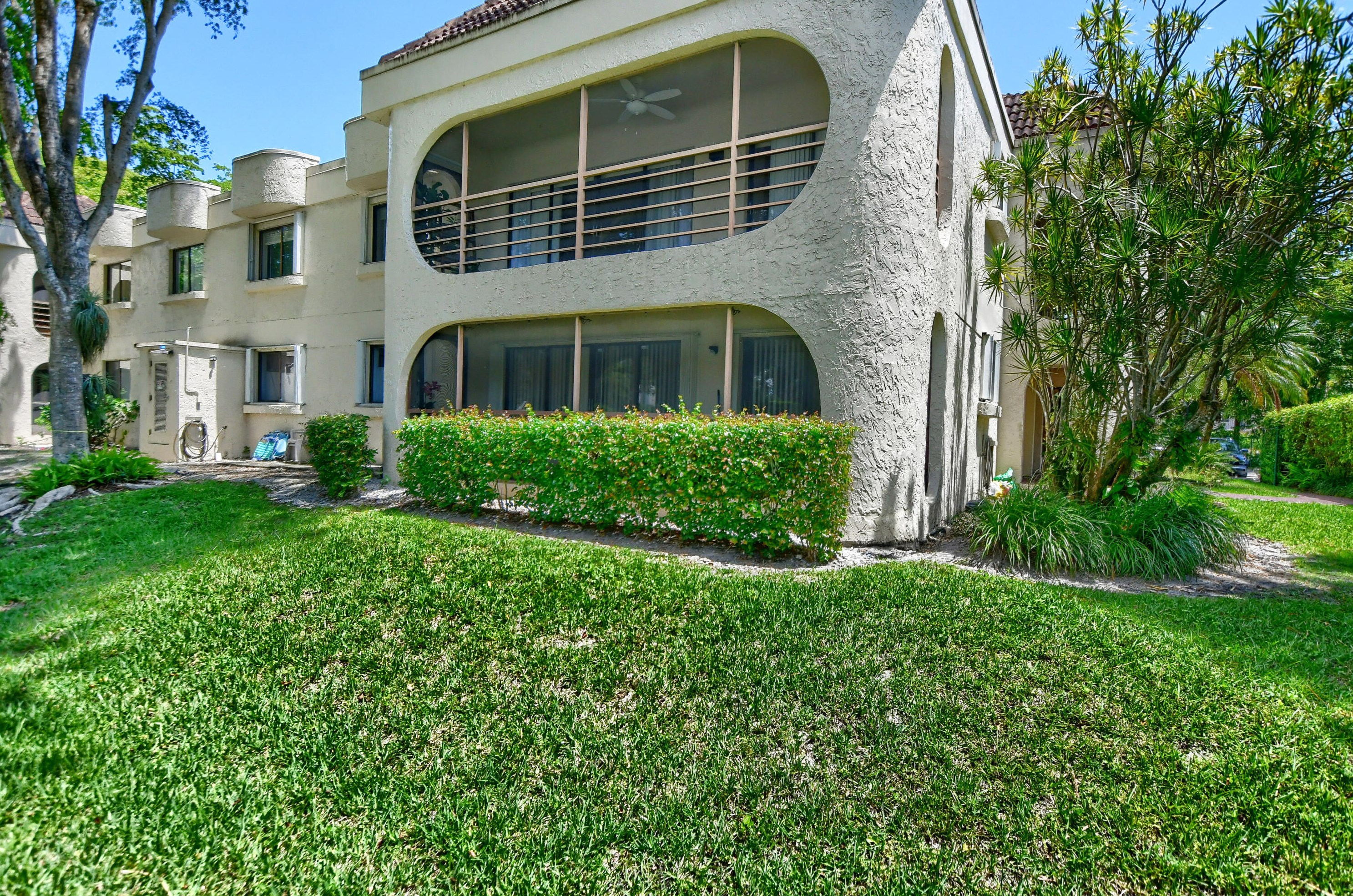6314 Longboat Ln, Boca Raton, FL 33433-8094