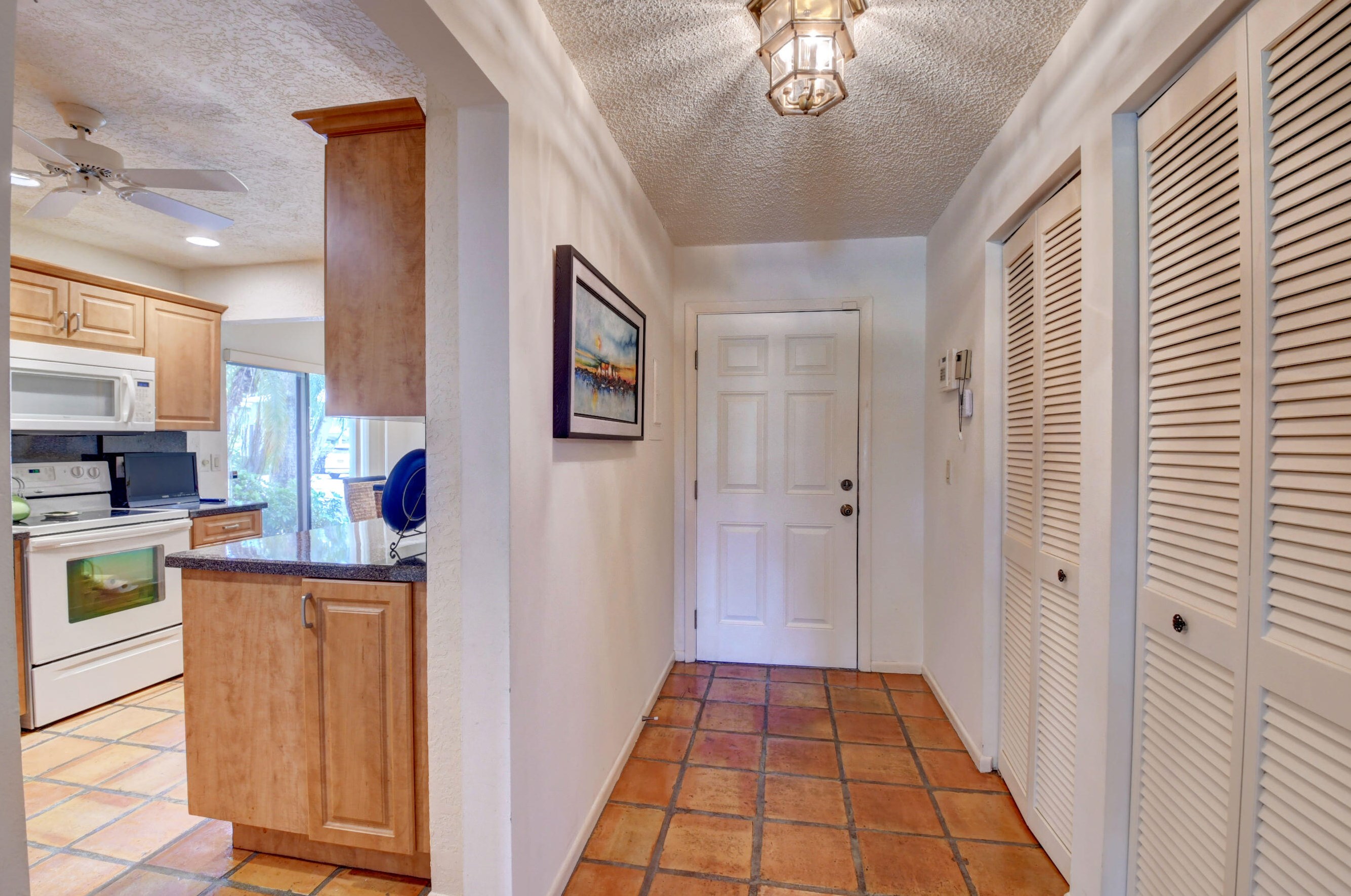 8 Westgate Ln #8c, Boynton Beach, FL 33436