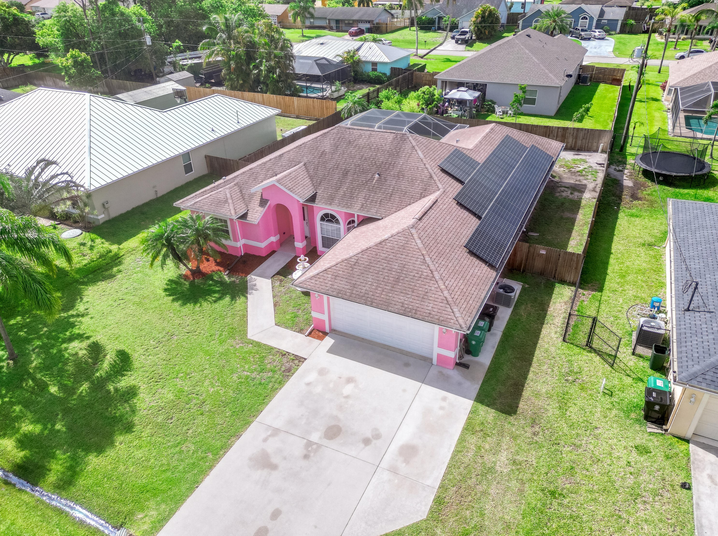 522 Se Wallace Terrace, Port Saint Lucie, FL 34983