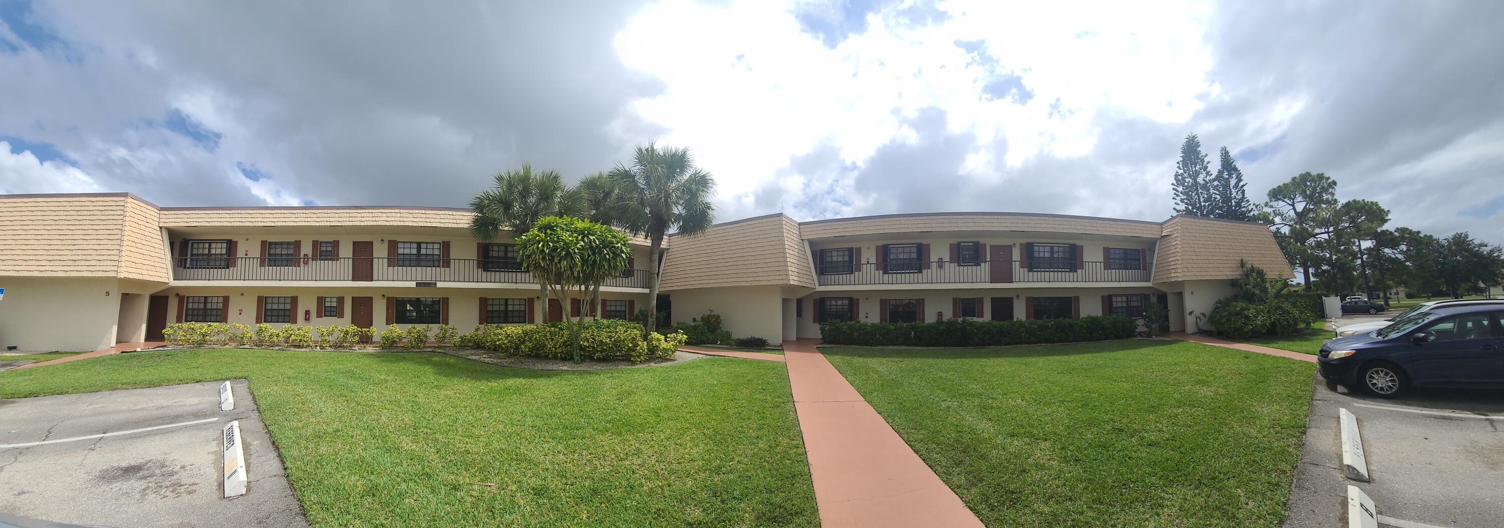 4486 Oak Terrace Dr, Lake Worth, FL 33463-3730