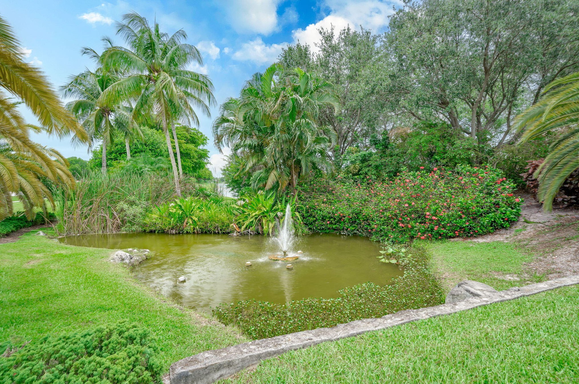 21723 Fall River Dr, Boca Raton, FL 33428-4821
