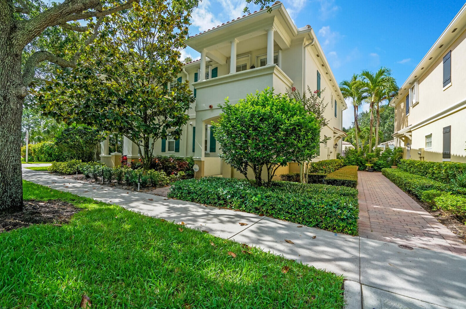 161 Rivinia Dr, Jupiter, FL 33458-2716