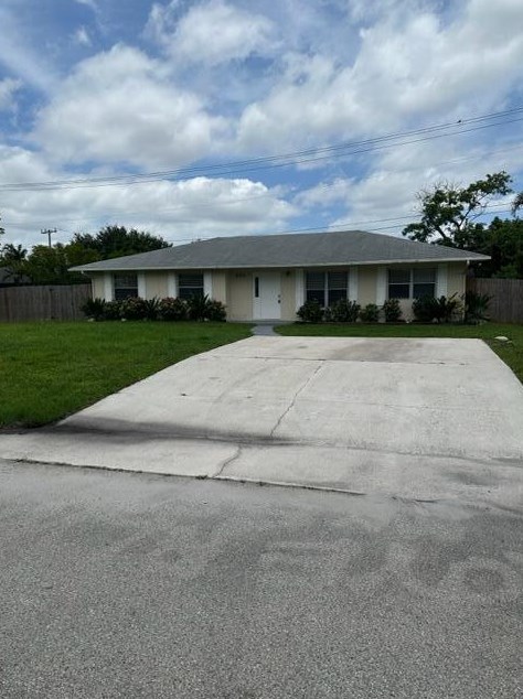 9073 Lantern Dr, Lake Worth, FL 33467-4743