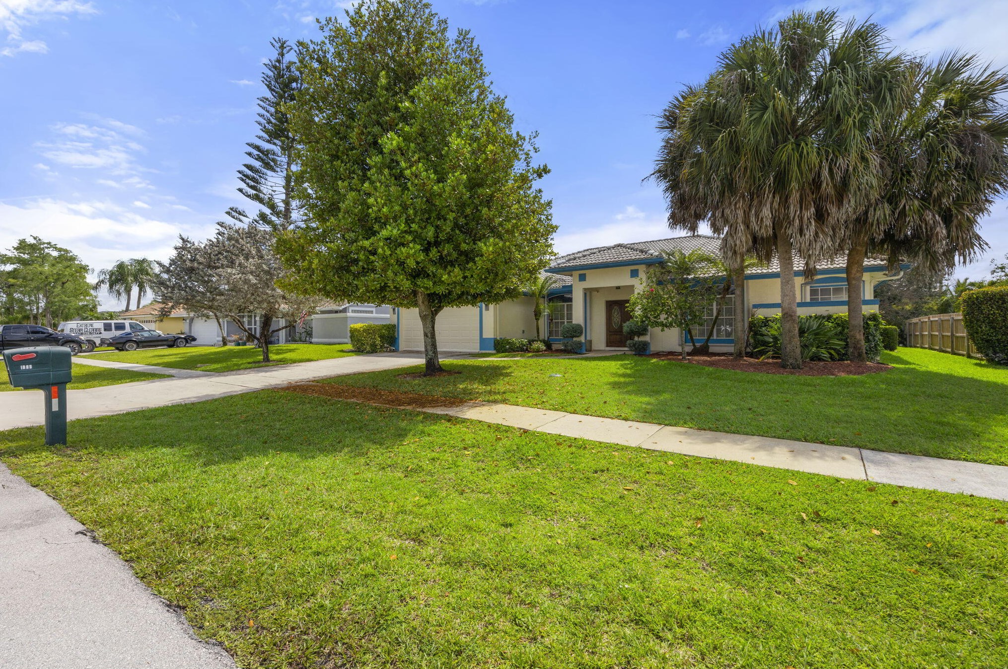1935 Primrose Ln, West Palm Beach, FL 33414