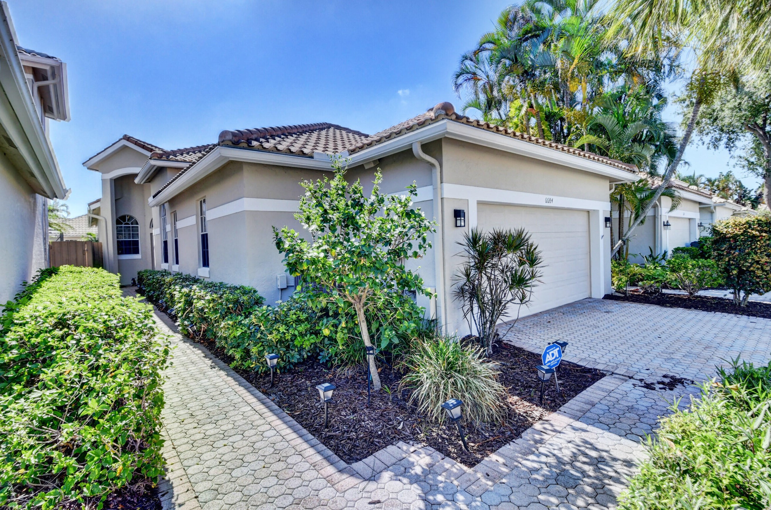 6684 Nw 25th Ave, Boca Raton, FL 33496